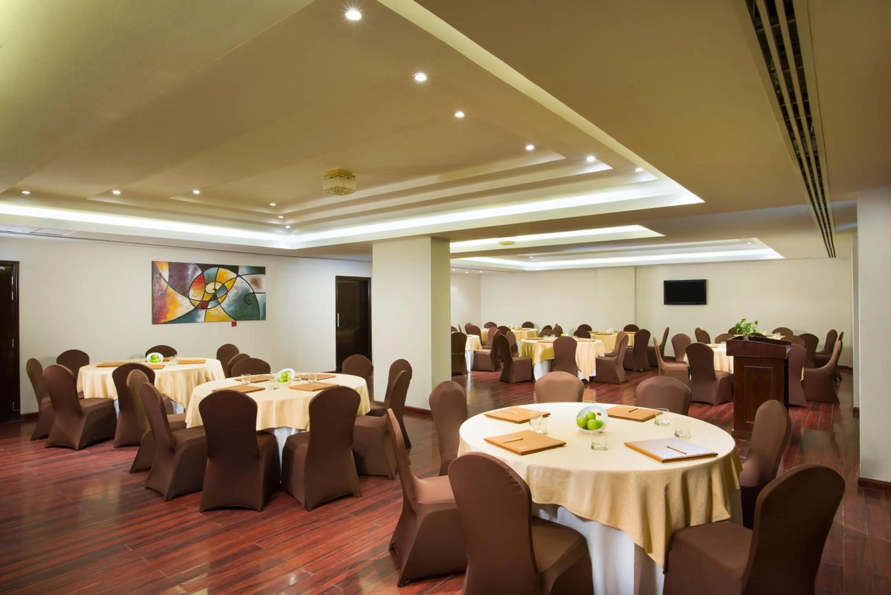 Meeting/conference room in Centara Life Muscat Dunes Hotel