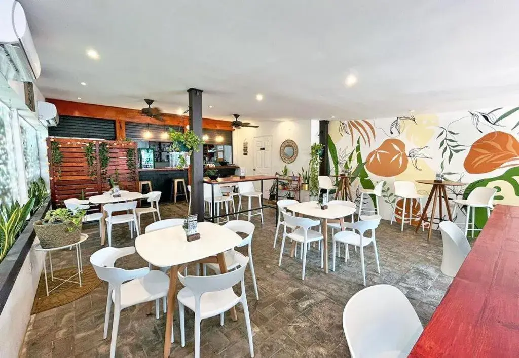 Restaurant/places to eat in Surf Ranch Tamarindo Restaurant/places to eat in Surf Ranch Tamarindo