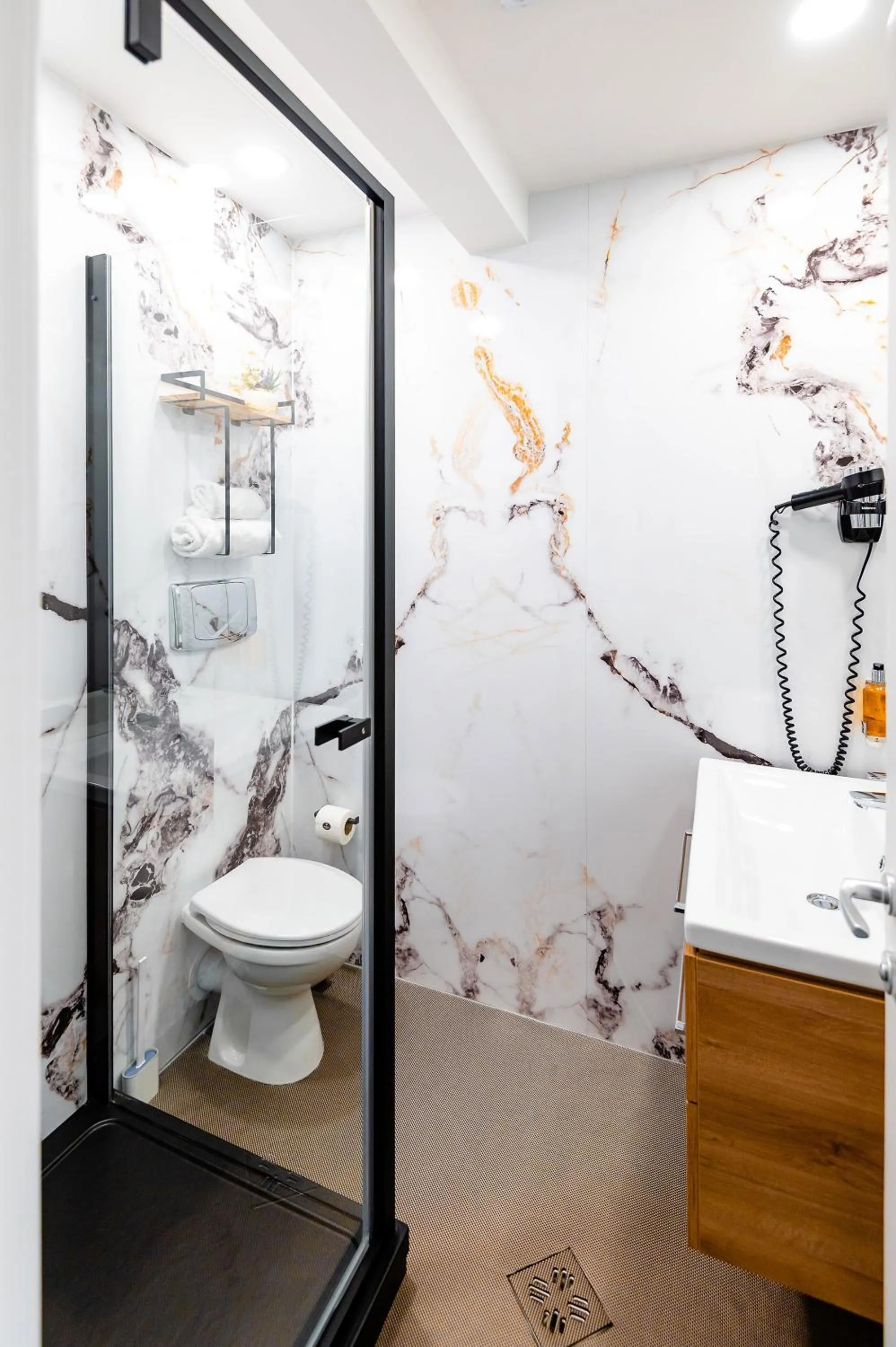 Business Hotel Conference Center & Spa