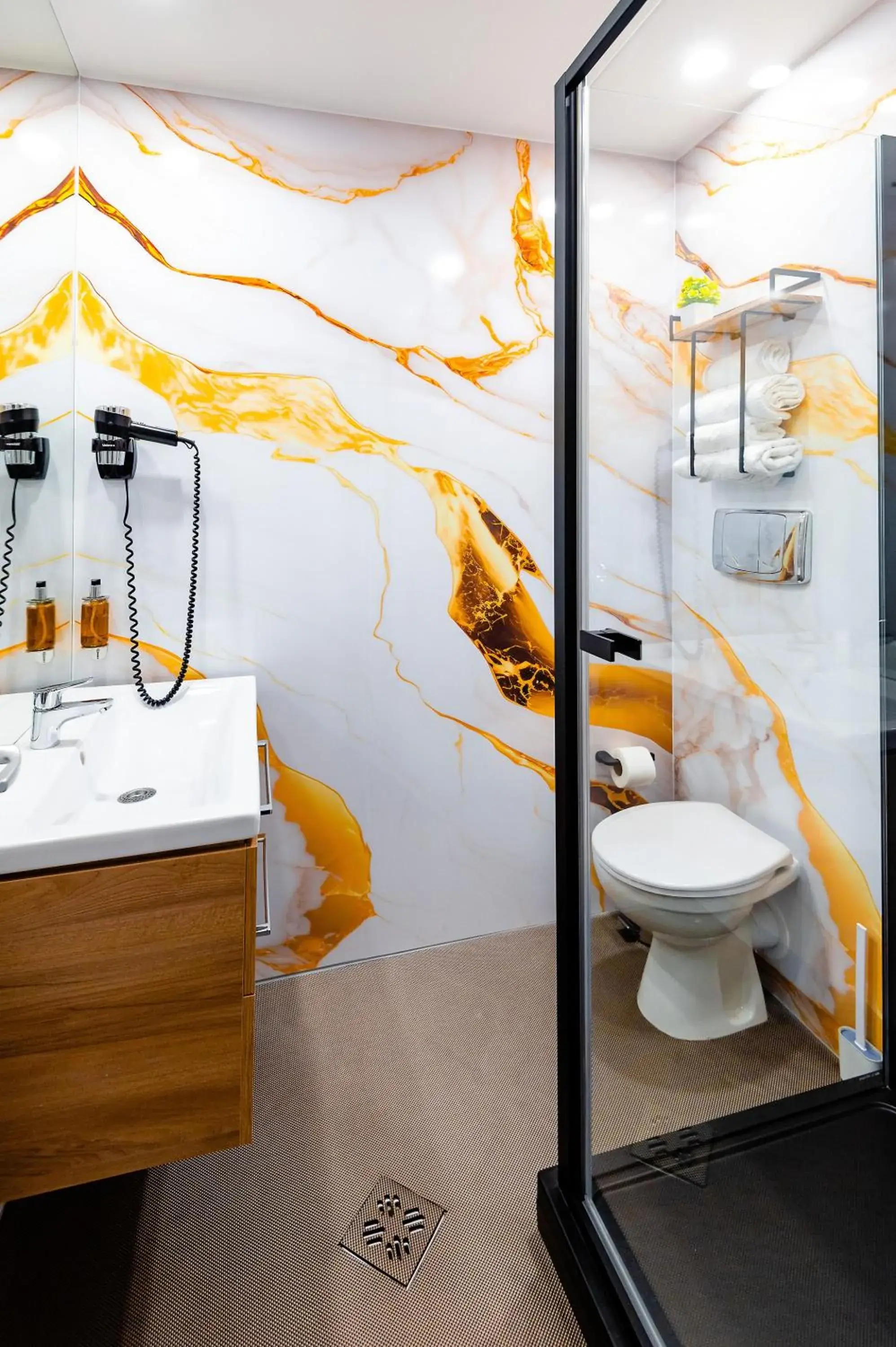 Business Hotel Conference Center & Spa Business Hotel Conference Center & Spa