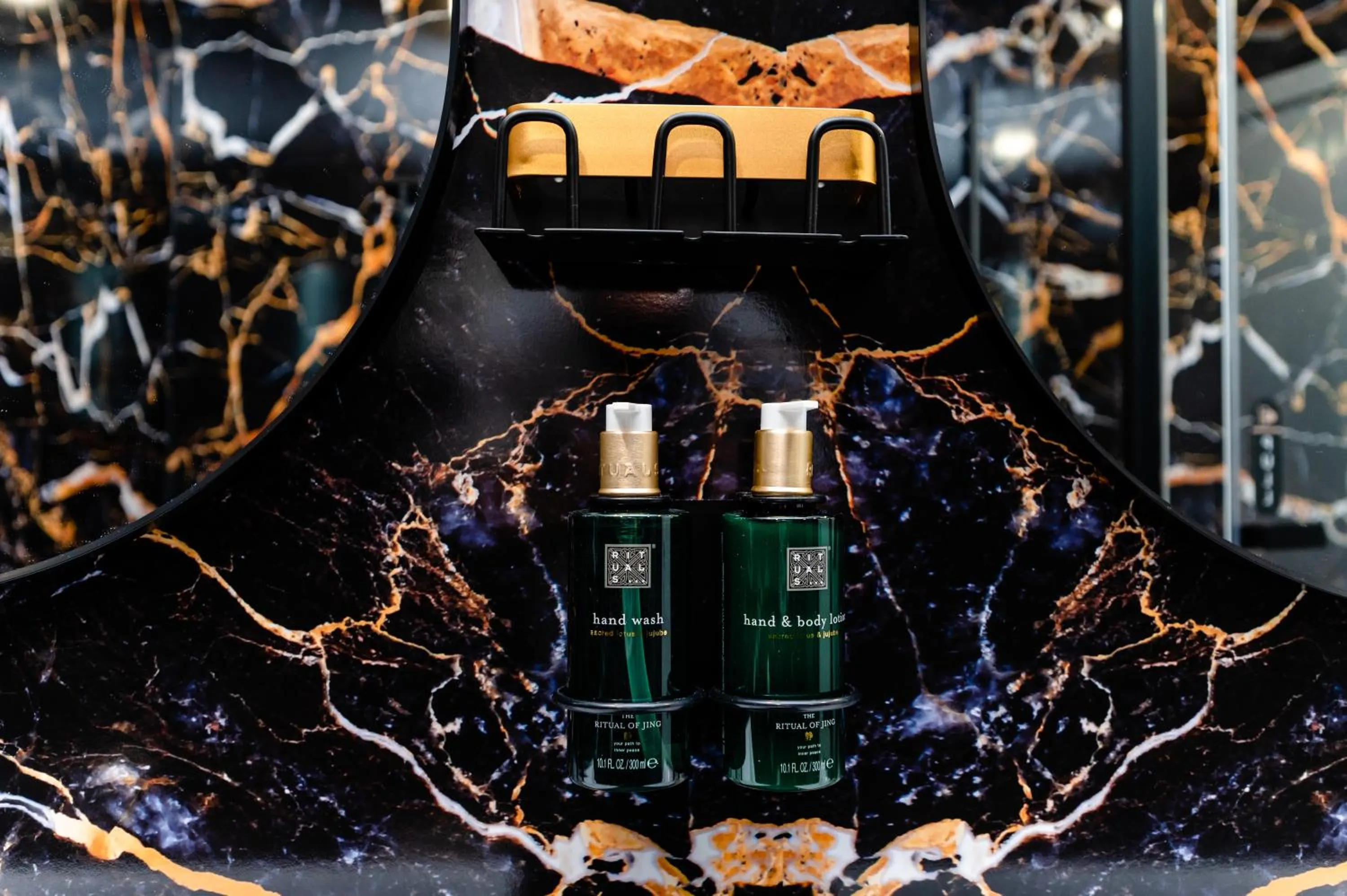 Business Hotel Conference Center & Spa