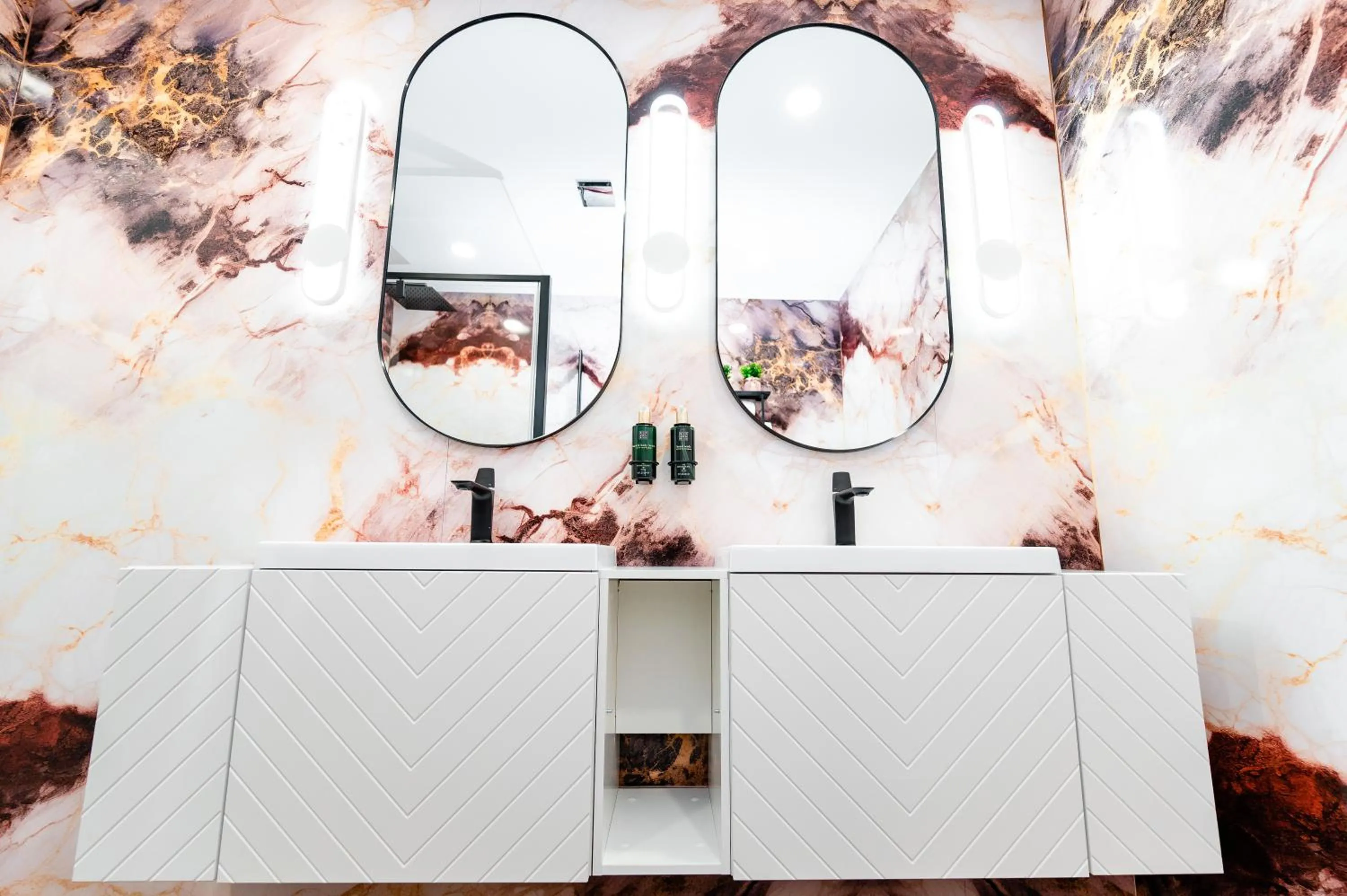 Business Hotel Conference Center & Spa