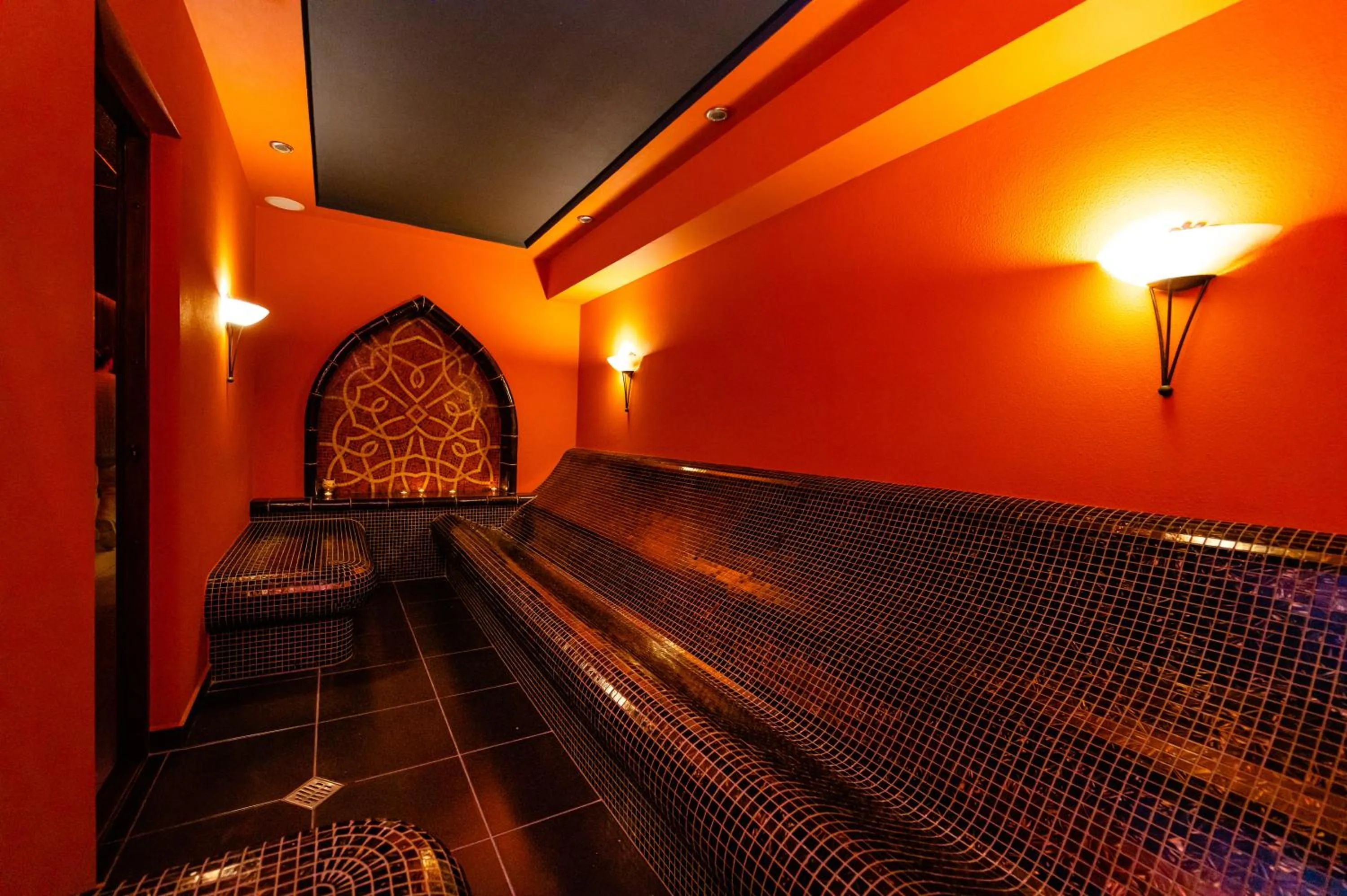 Business Hotel Conference Center & Spa