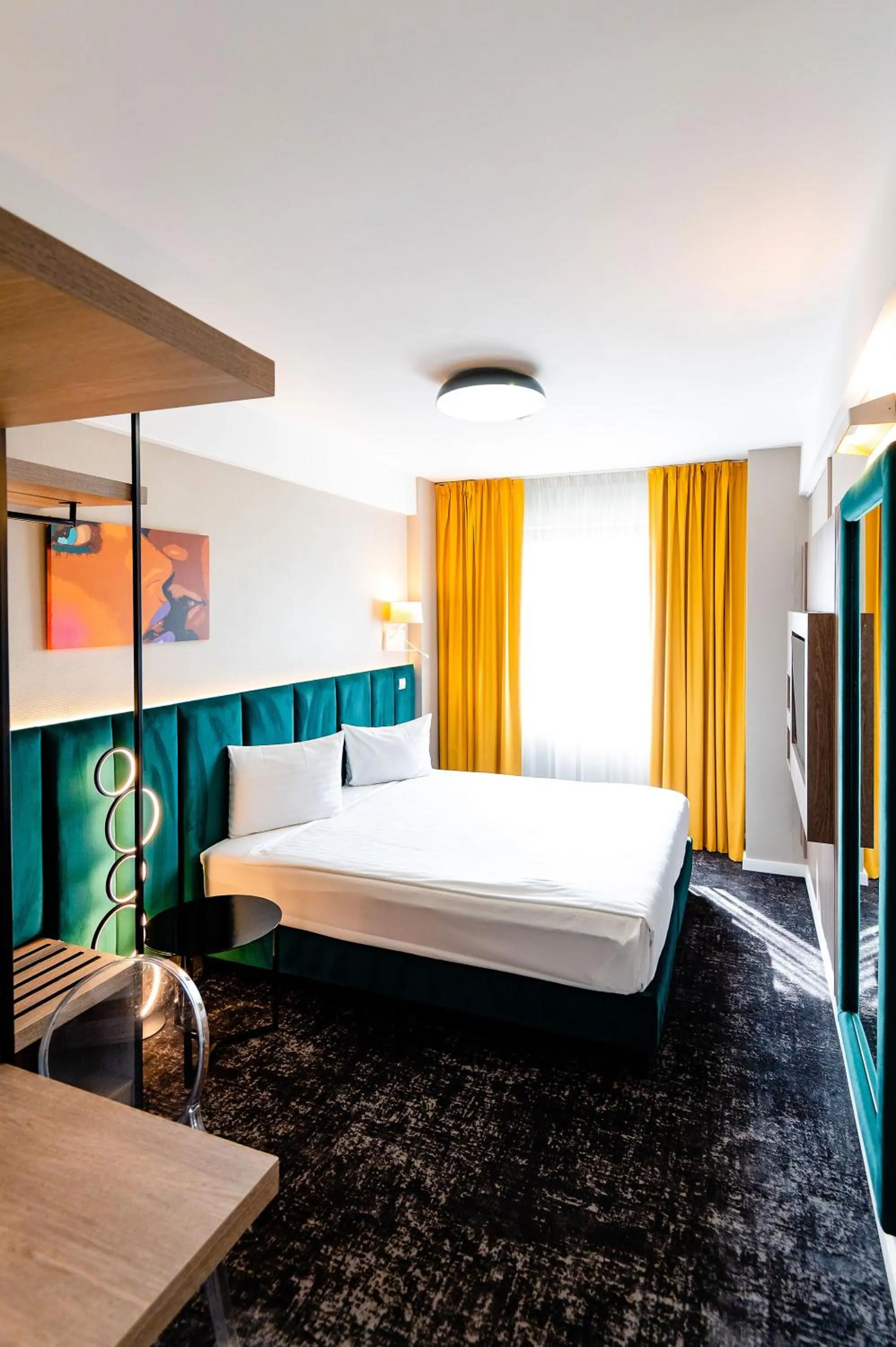 Bed in Business Hotel Conference Center & Spa