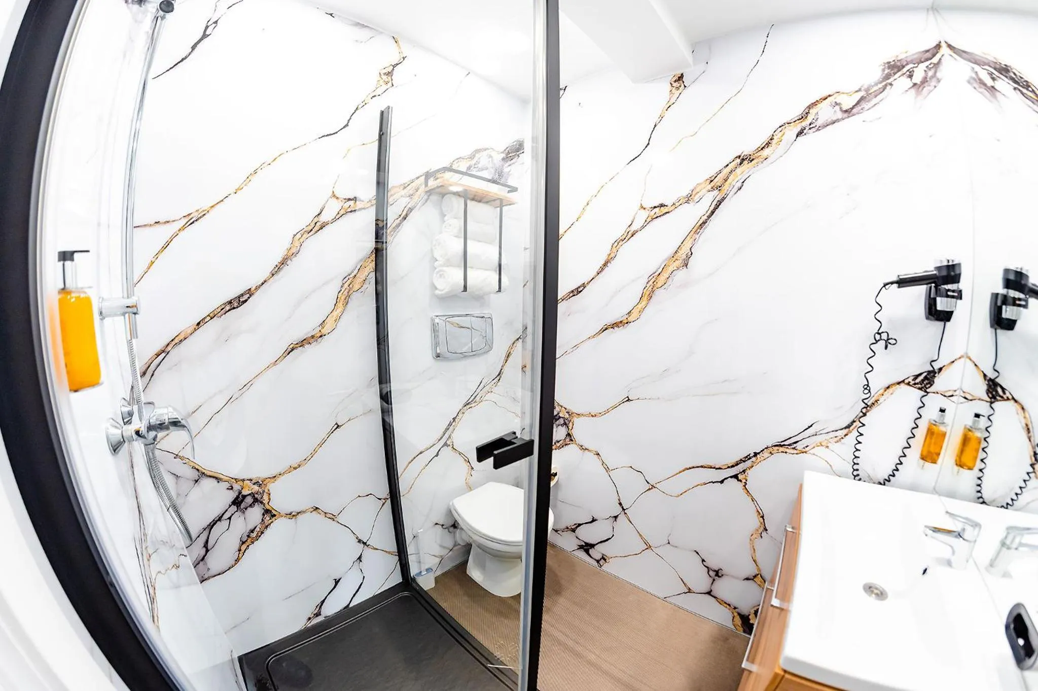 Business Hotel Conference Center & Spa