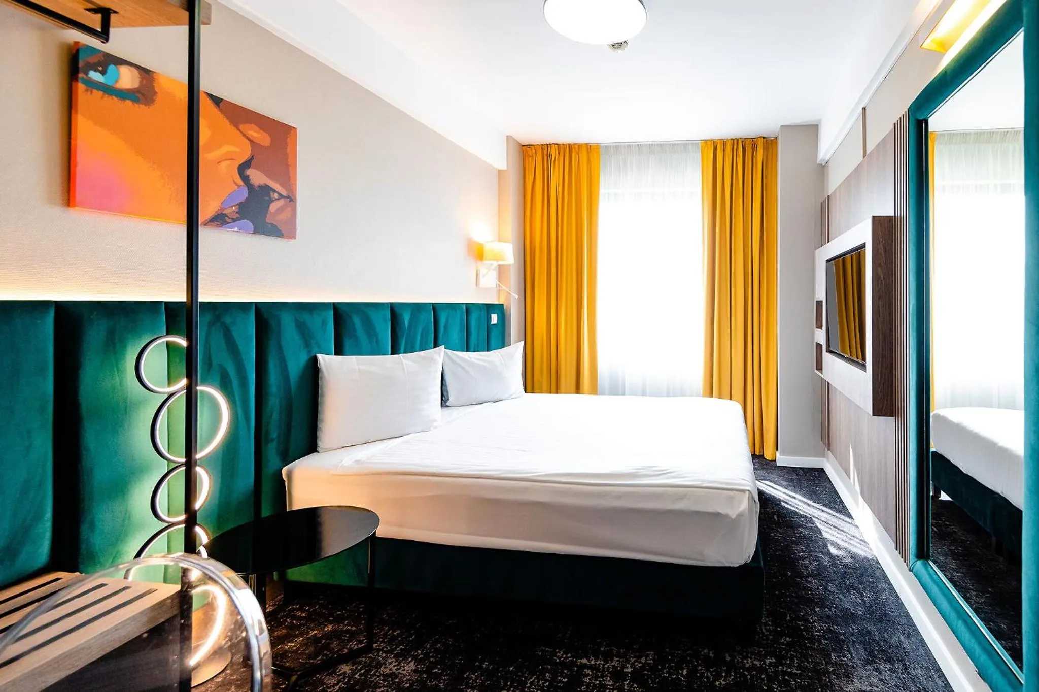 Bed in Business Hotel Conference Center & Spa