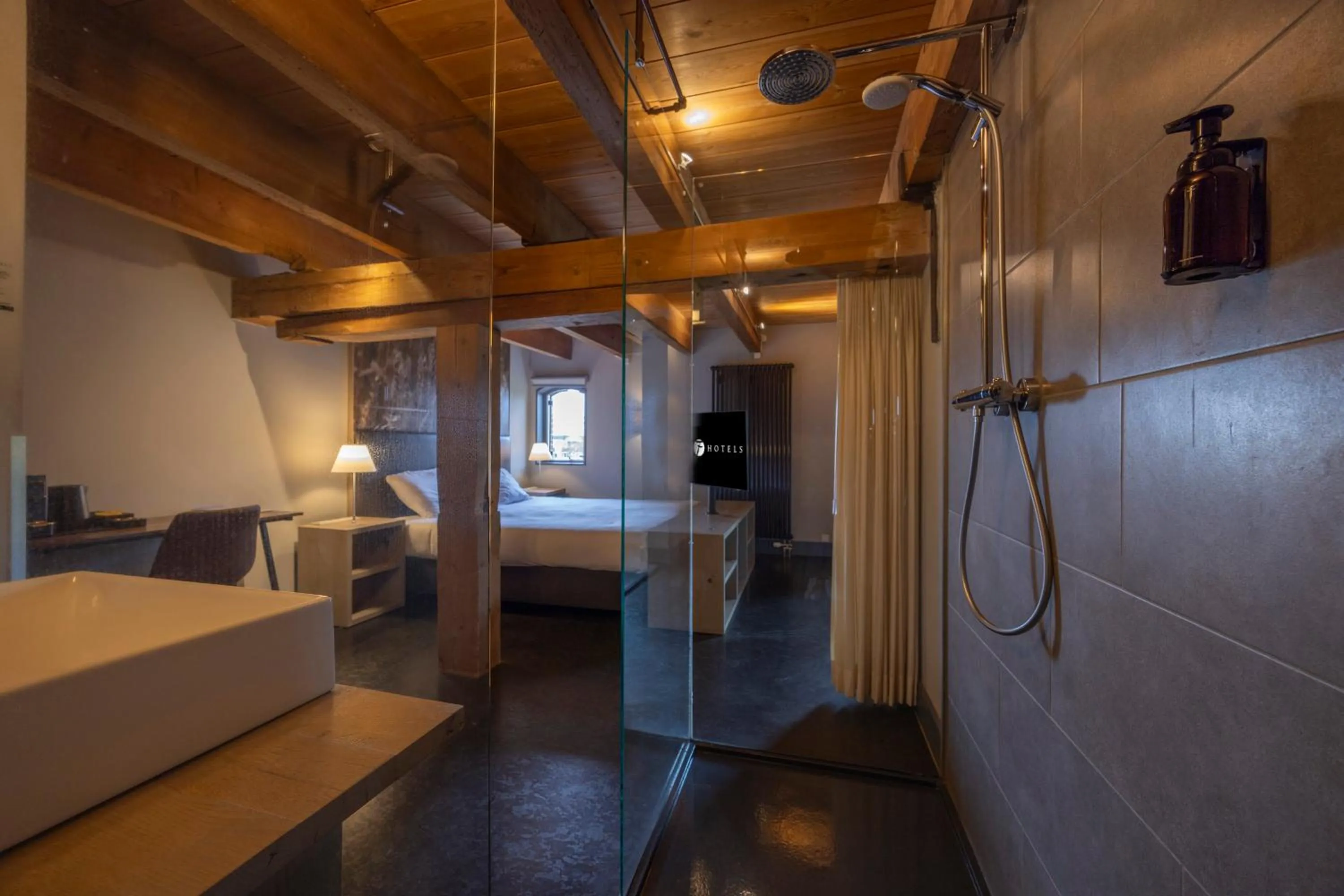 Bedroom, Bed in Fletcher Hotel-Restaurant Kasteel Coevorden