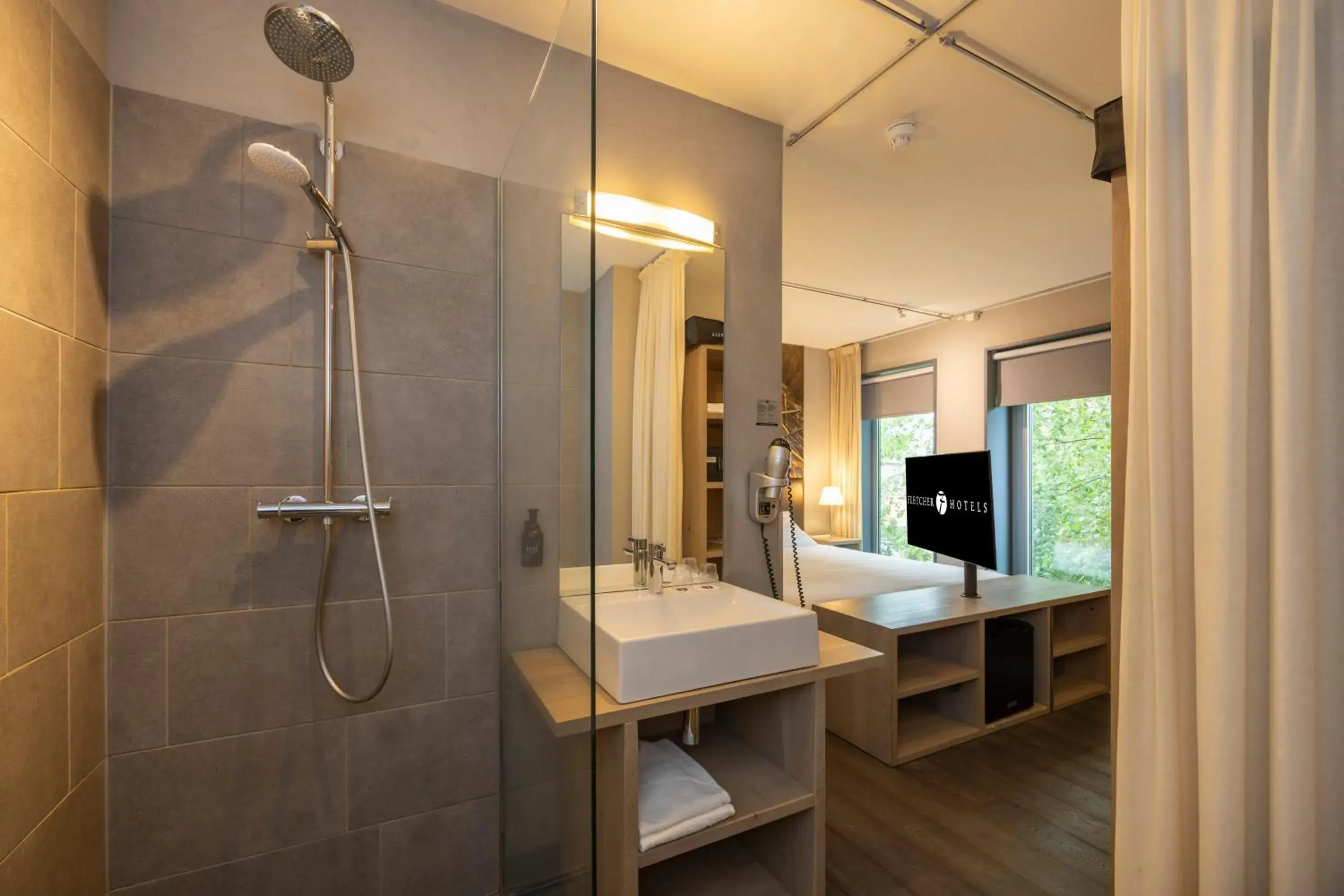 Bathroom in Fletcher Hotel-Restaurant Kasteel Coevorden Bathroom in Fletcher Hotel-Restaurant Kasteel Coevorden