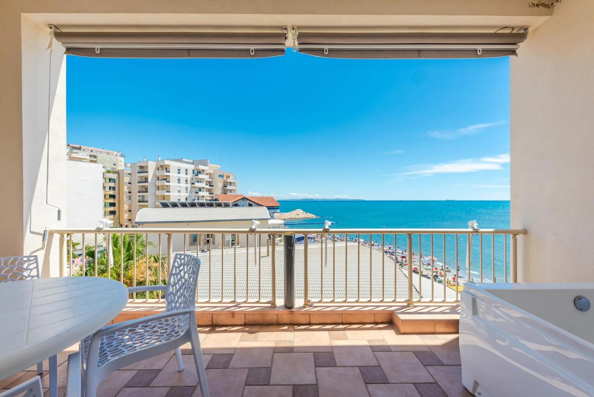 Patio in Aragosta Hotel
