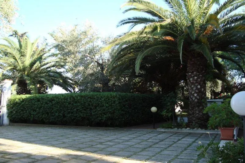 Garden view in Residence Alba