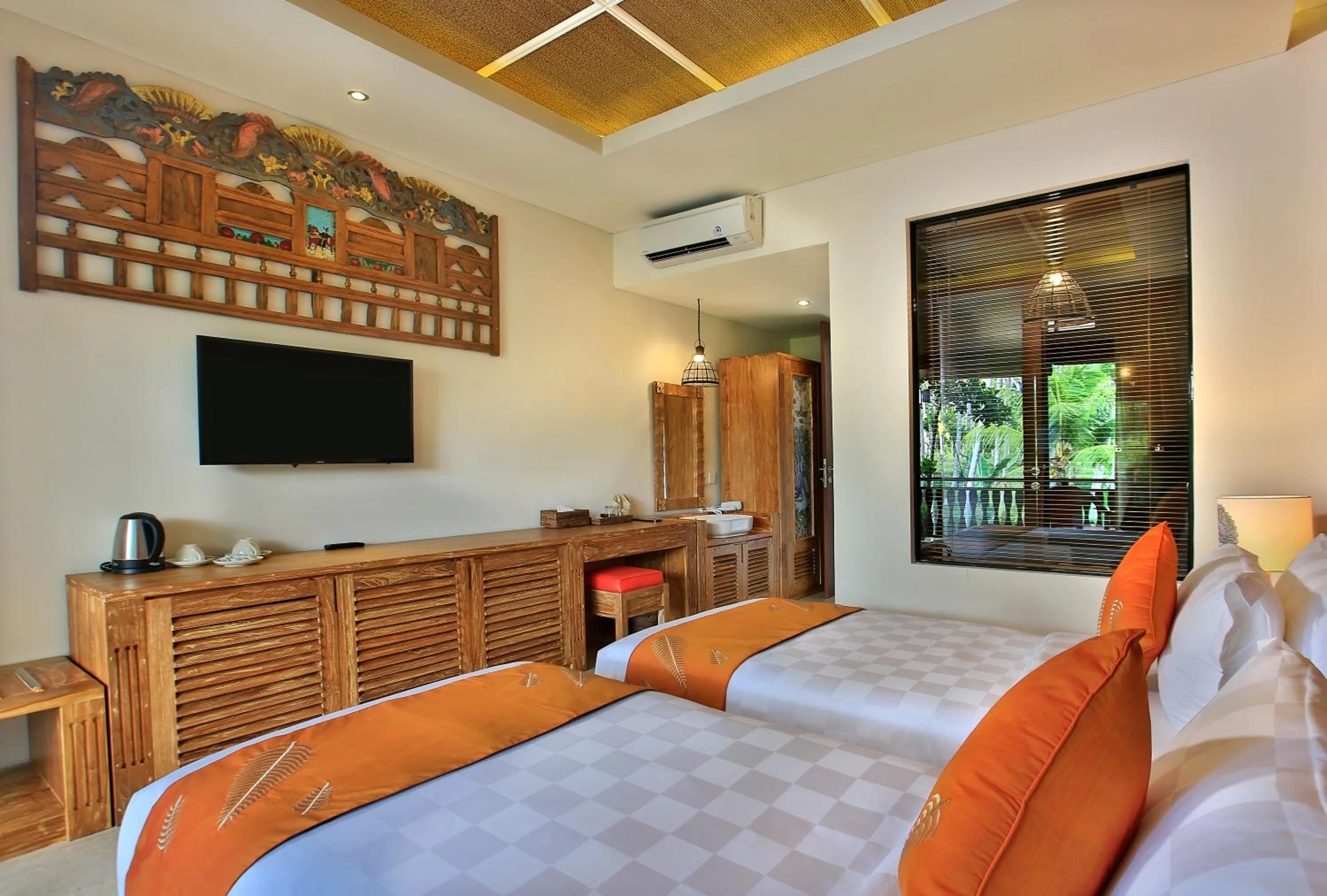 TV and multimedia, Bed in Green Field Resort Ubud