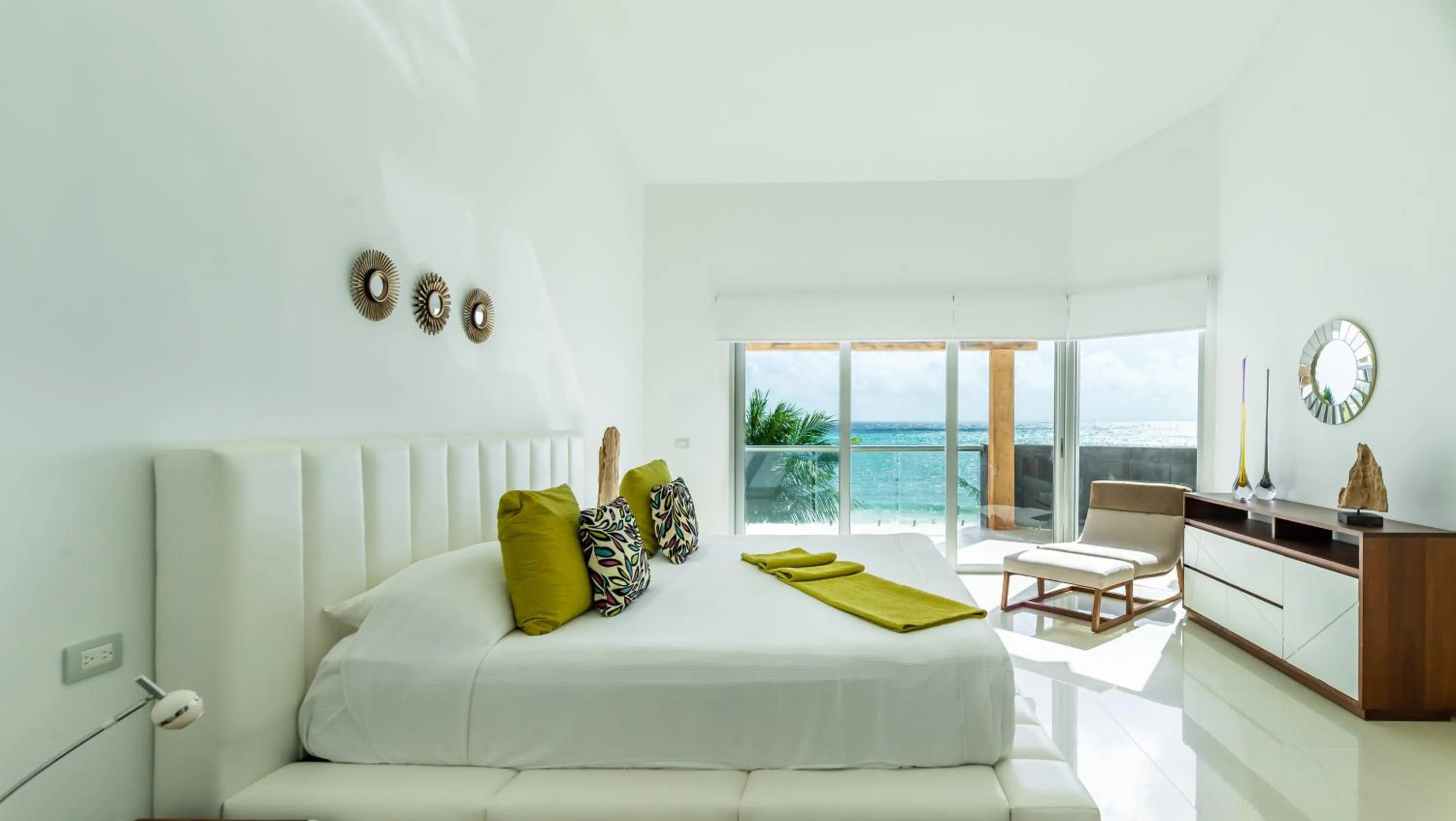 Bed in Mareazul Beach Front Condos At playa del Carmen