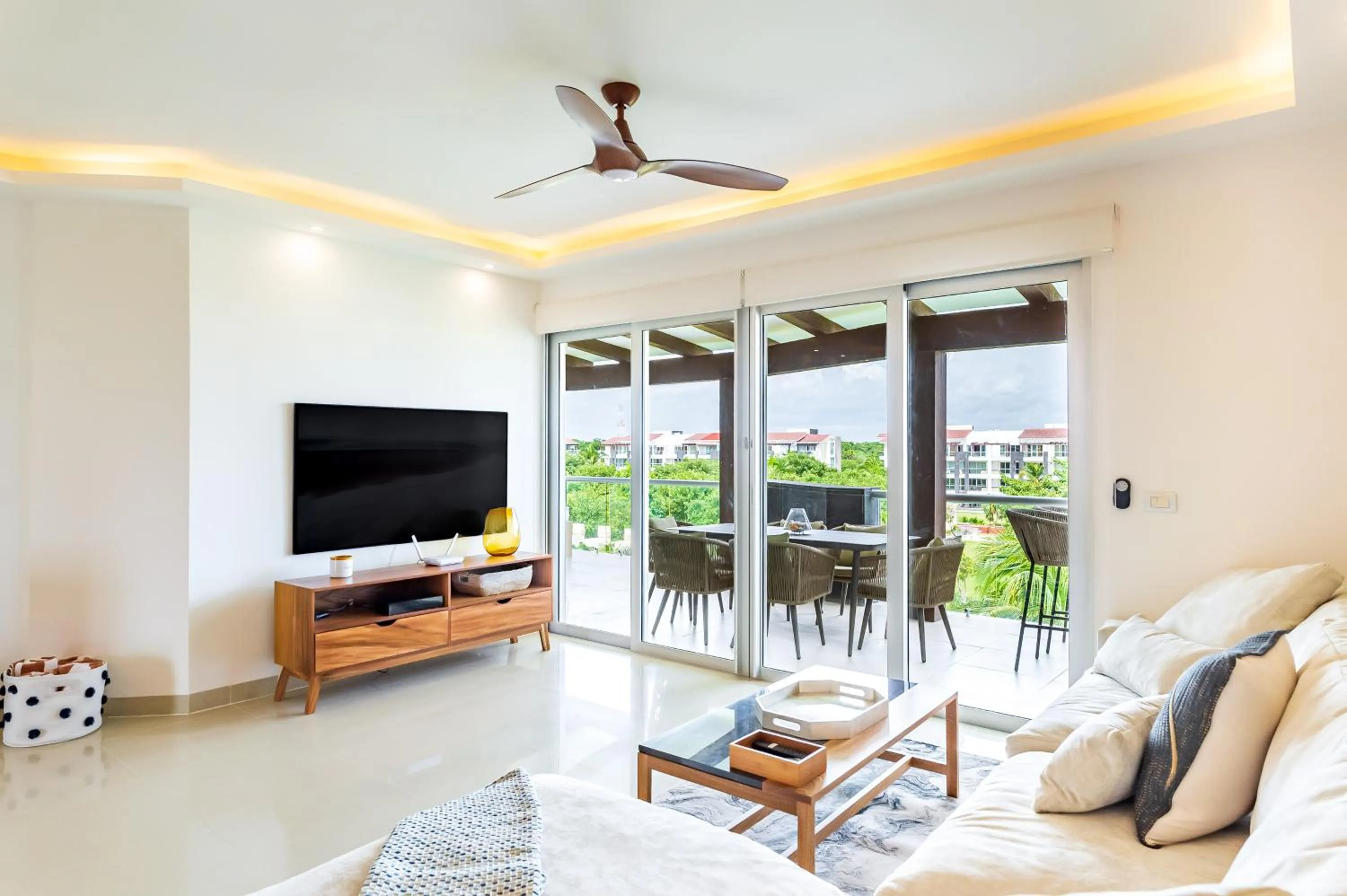 Mareazul Beach Front Condos At playa del Carmen