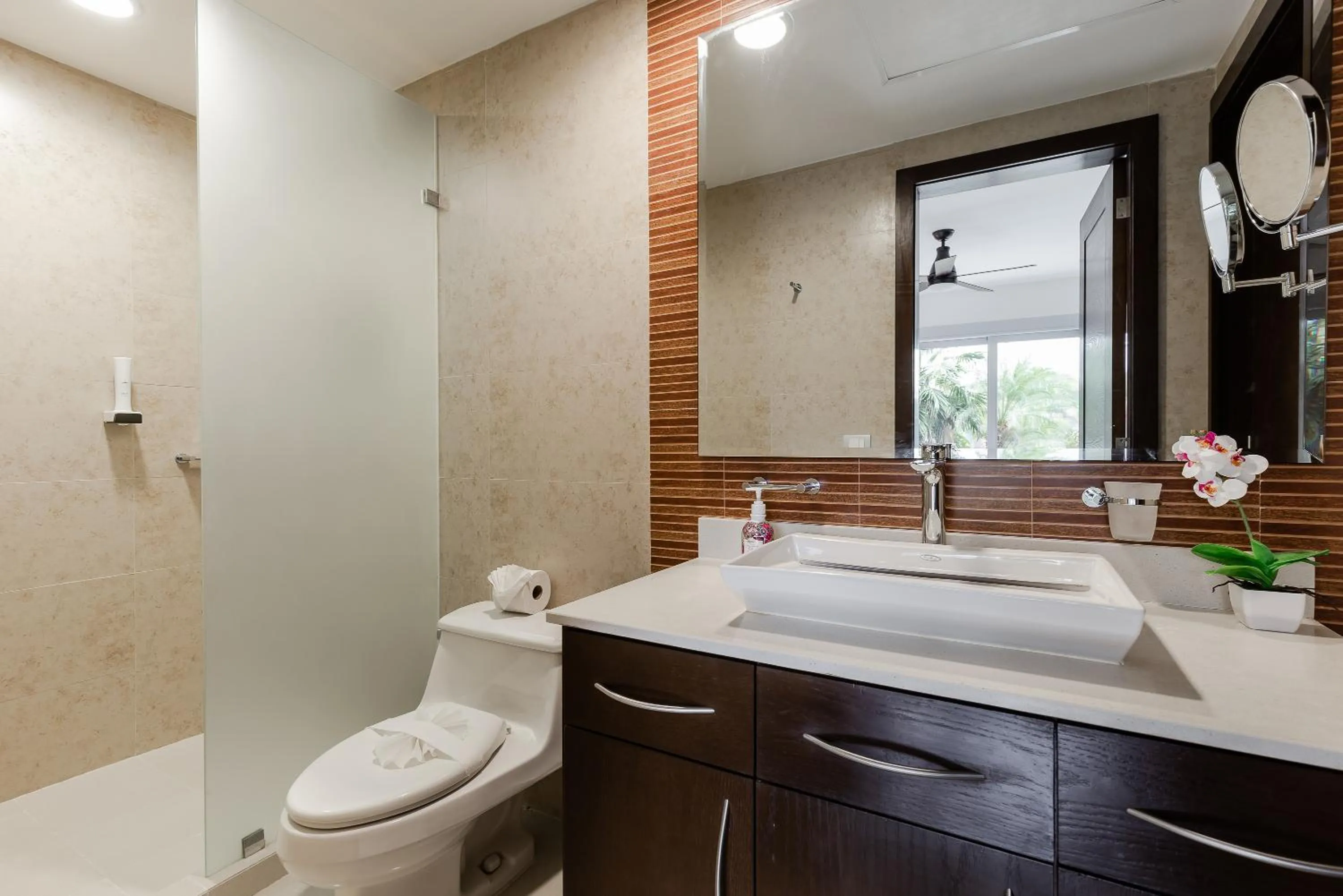 Mareazul Beach Front Condos At playa del Carmen