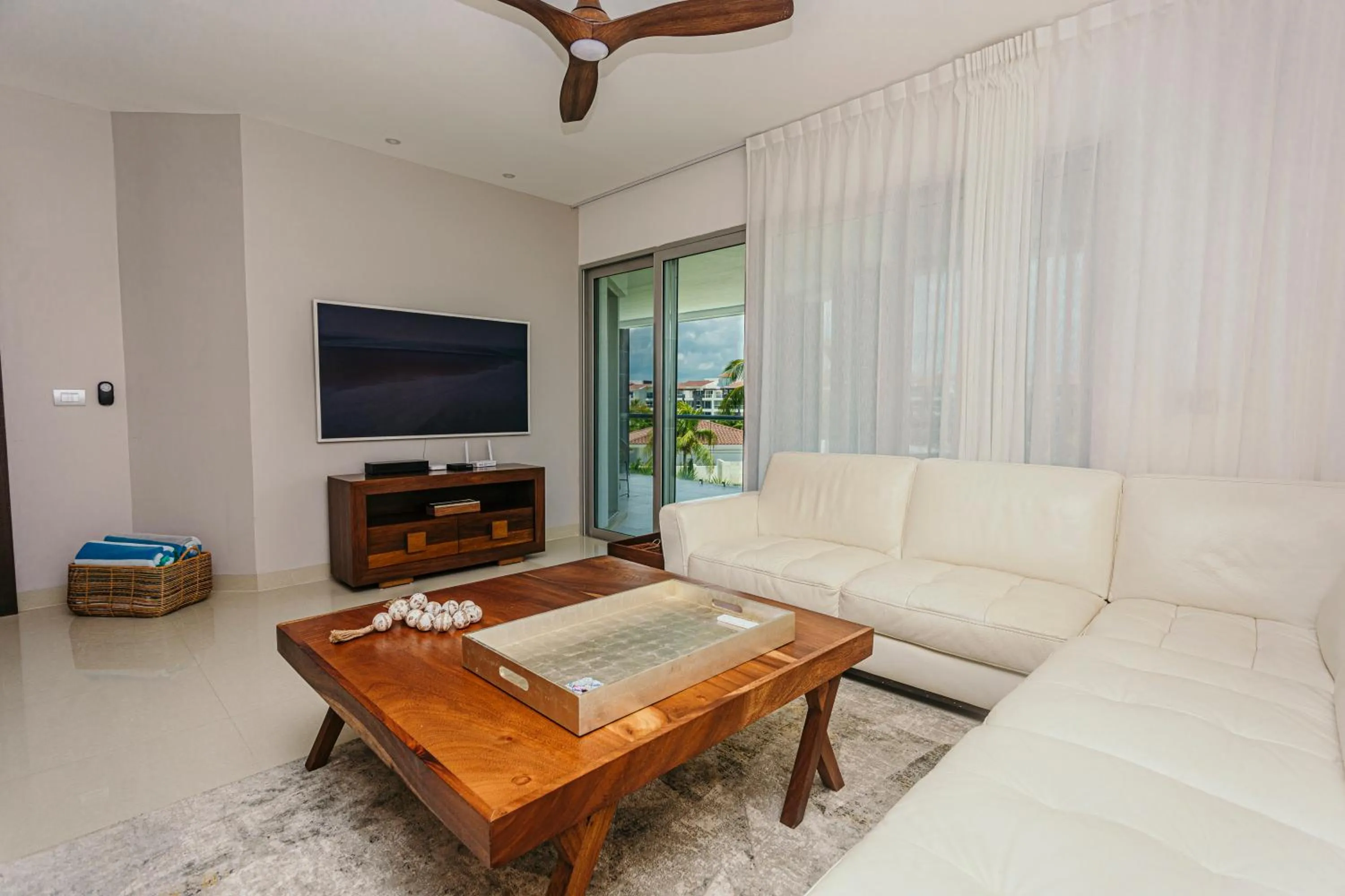 Mareazul Beach Front Condos At playa del Carmen