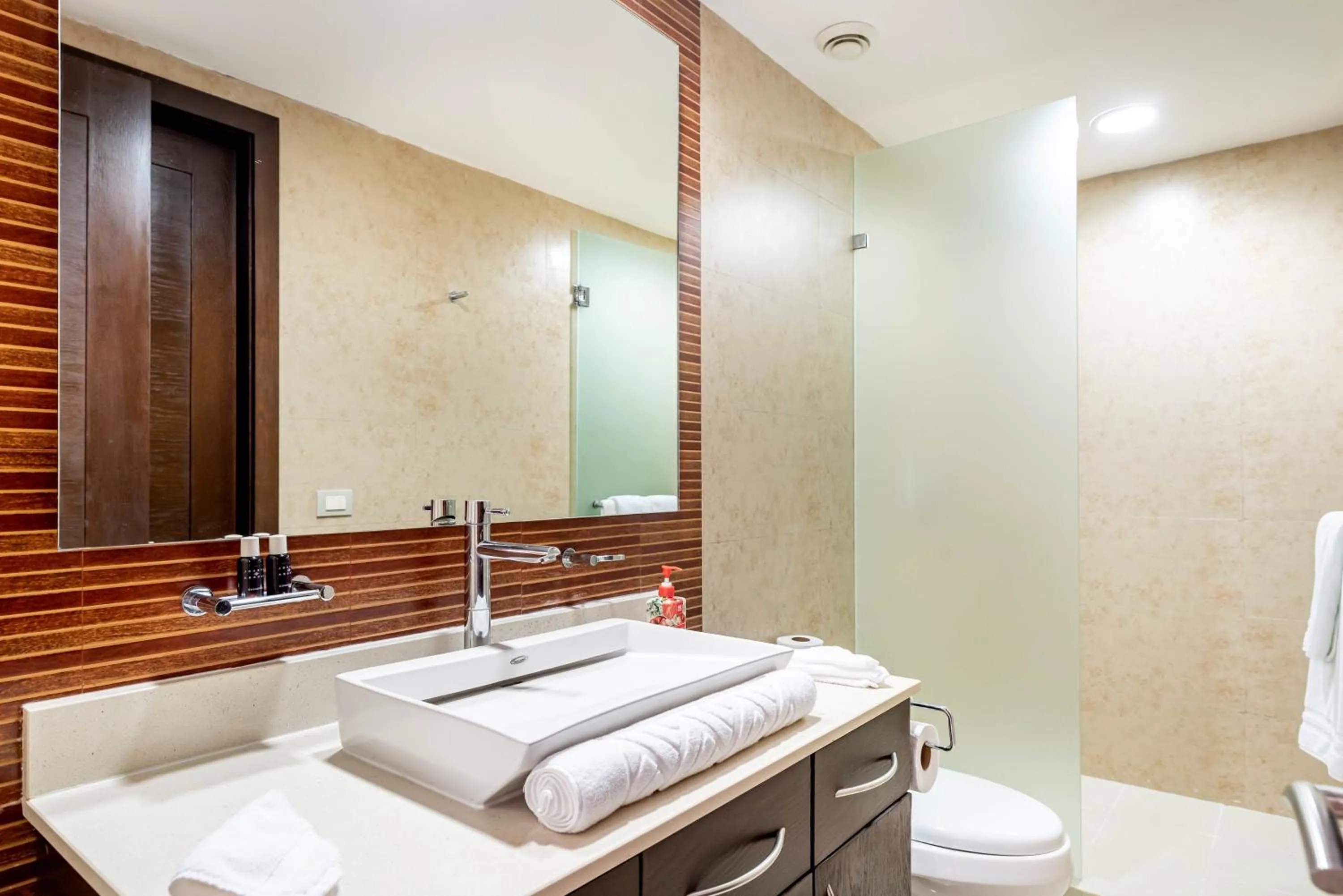 Mareazul Beach Front Condos At playa del Carmen