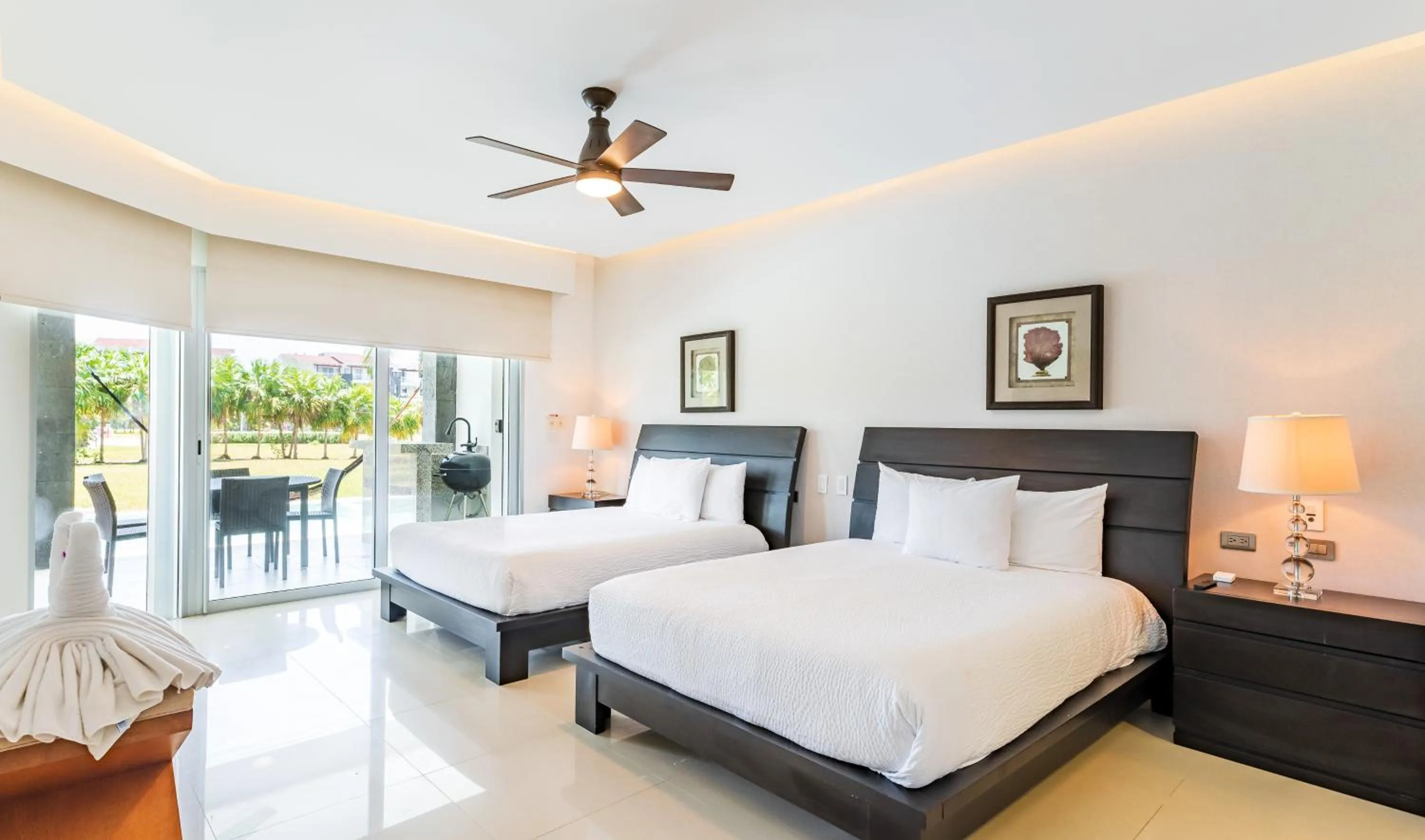 Bed in Mareazul Beach Front Condos At playa del Carmen