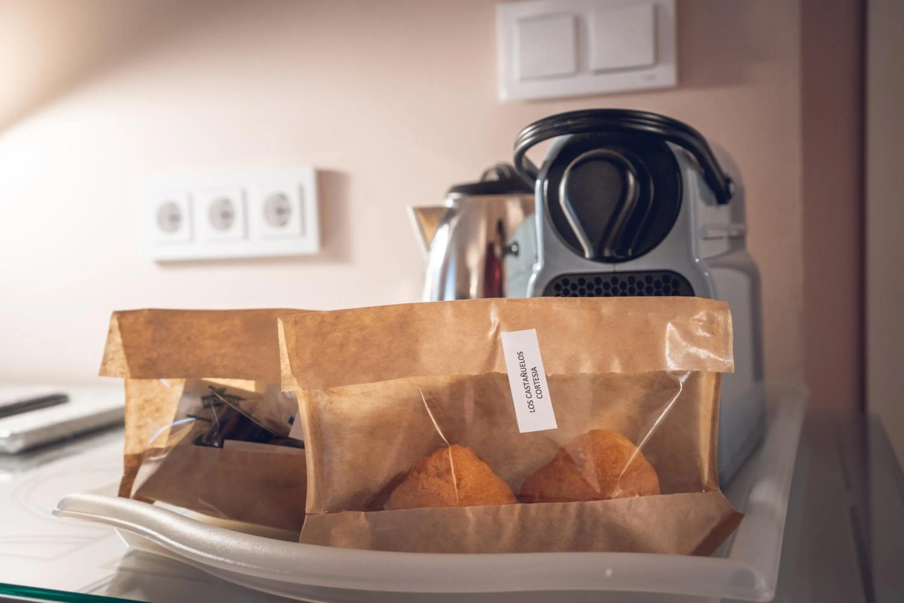 Coffee/tea facilities in Hostal Los Castañuelos