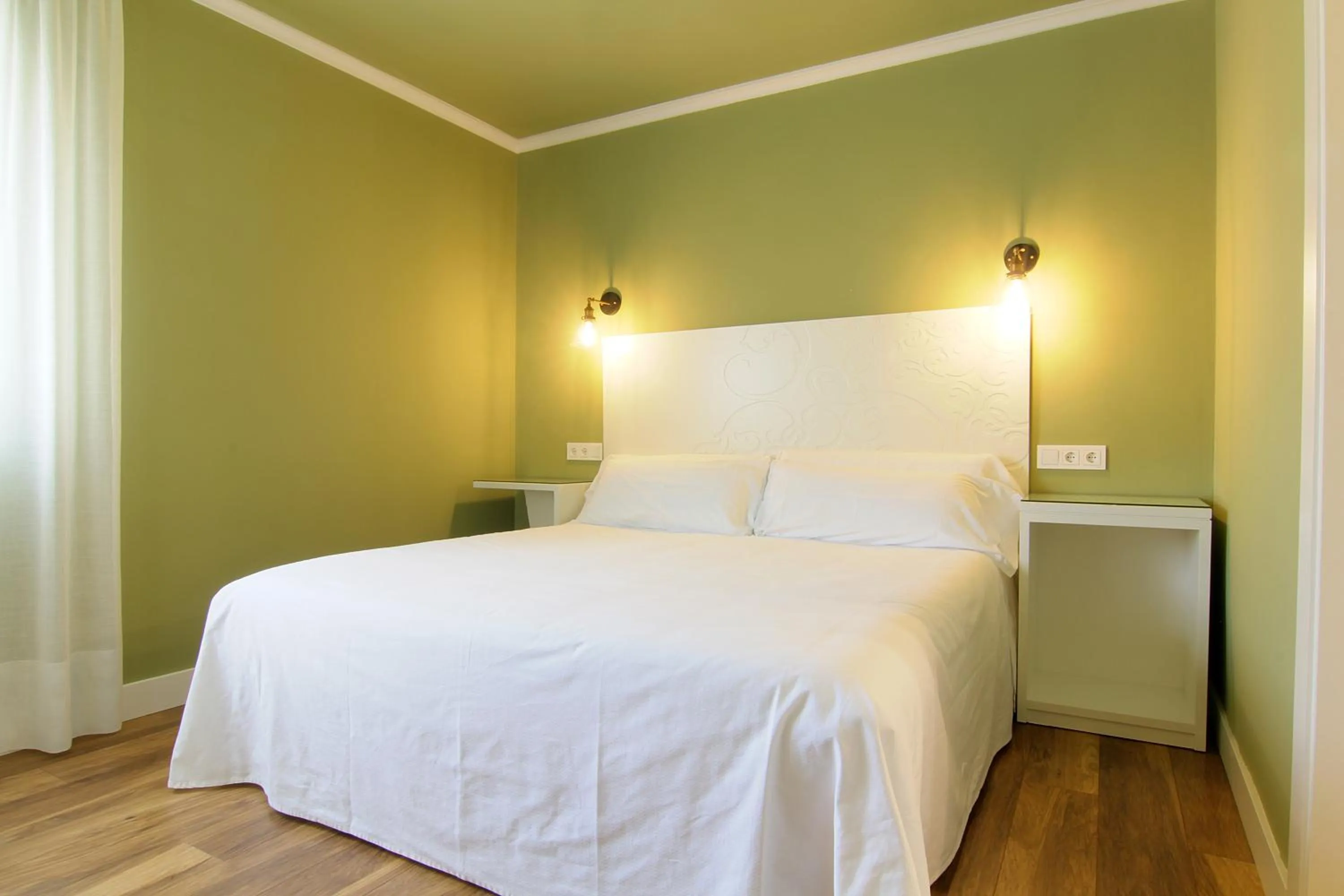 Bed in Hostal Los Castañuelos