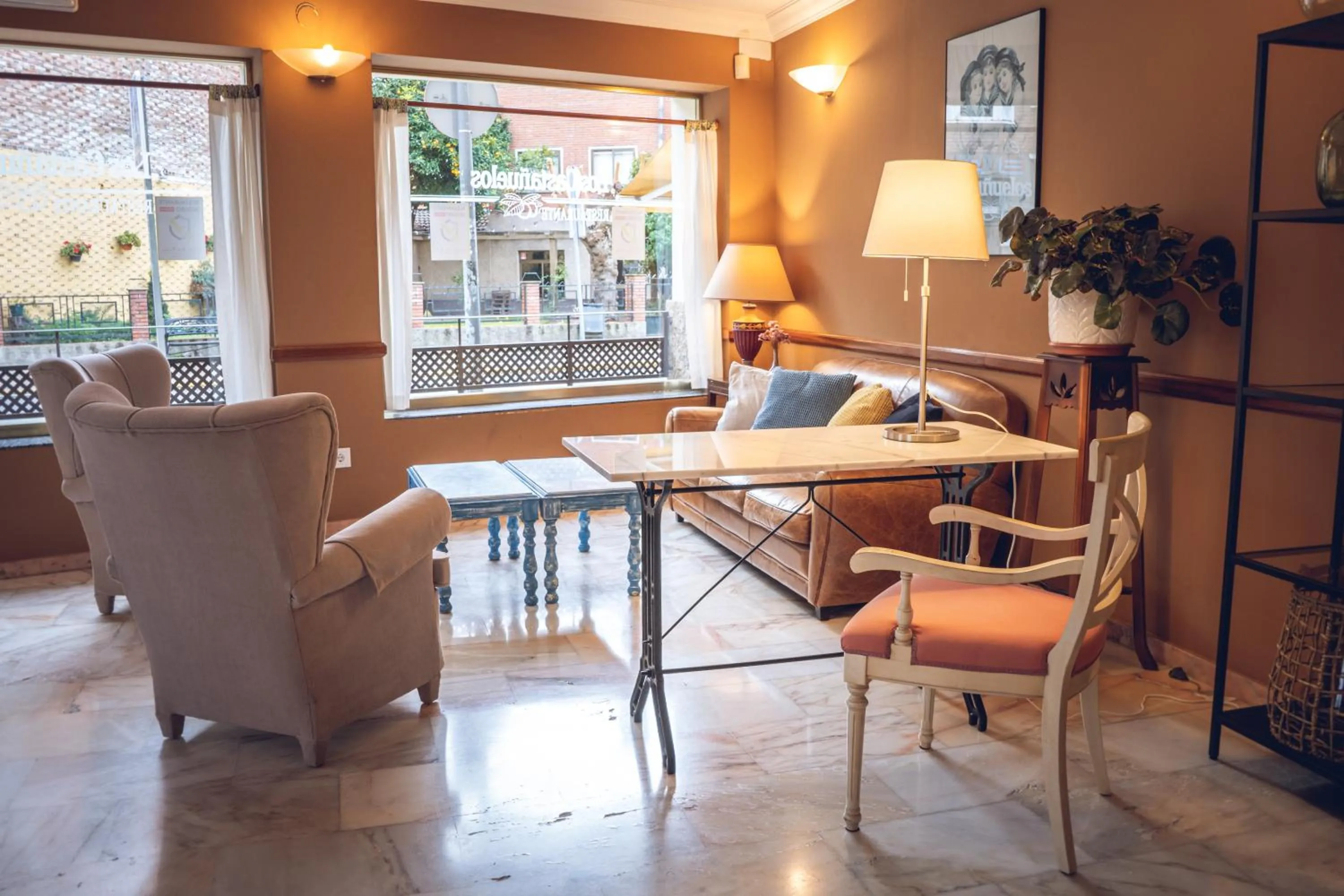 Living room in Hostal Los Castañuelos