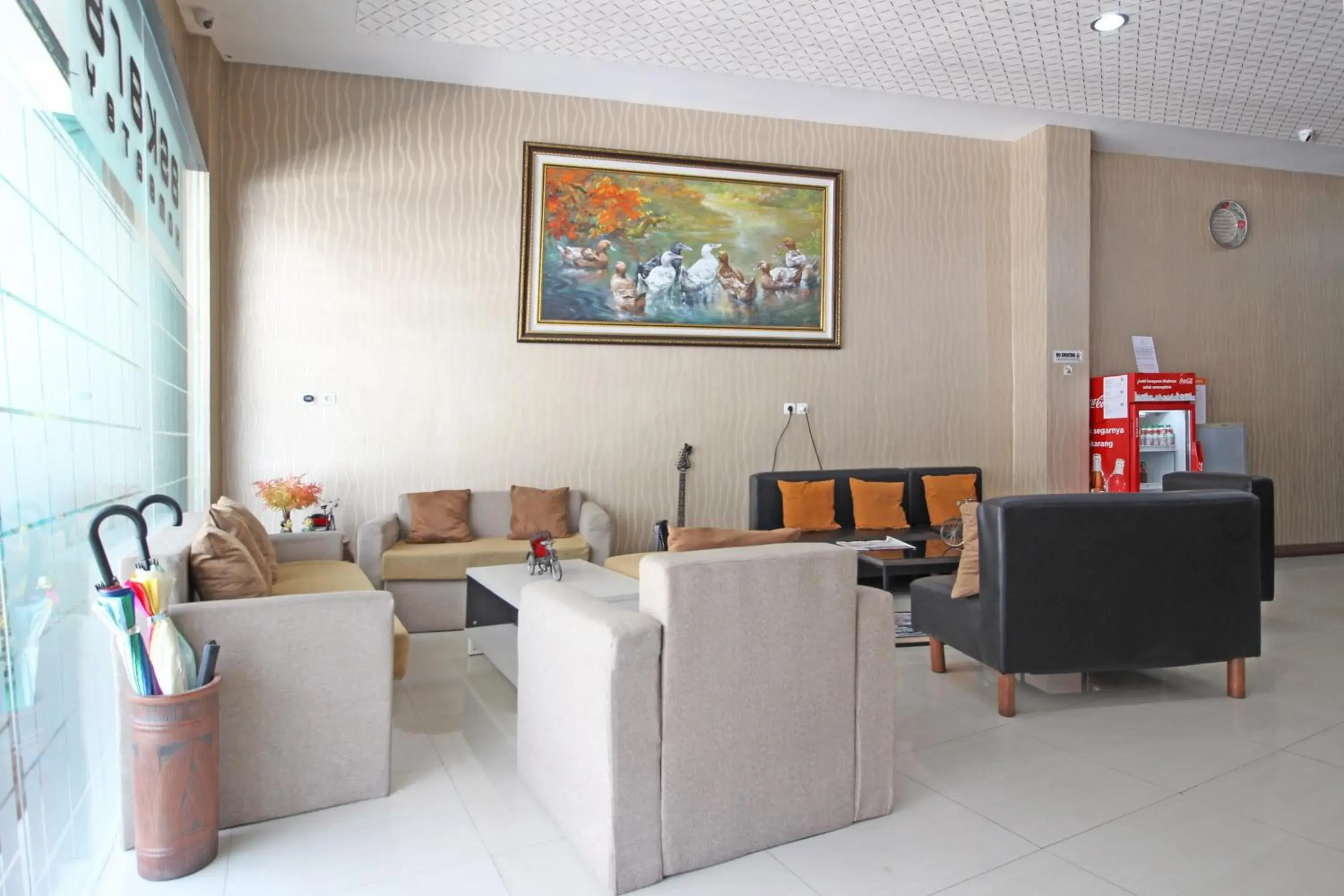 Lobby or reception in RedDoorz near UNS Solo Lobby or reception in RedDoorz near UNS Solo