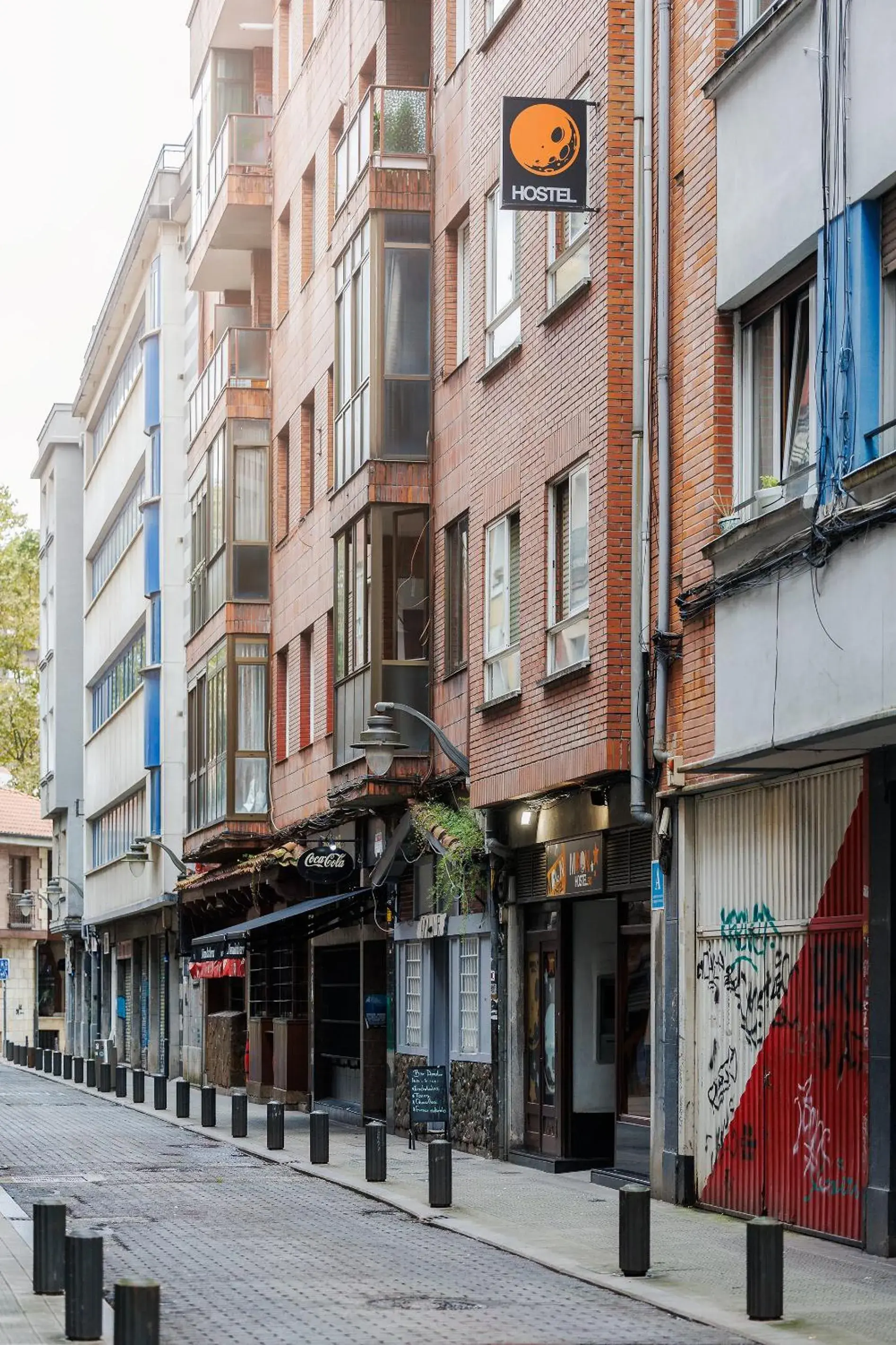 Property building in Moon Hostel Bio Property building in Moon Hostel Bio