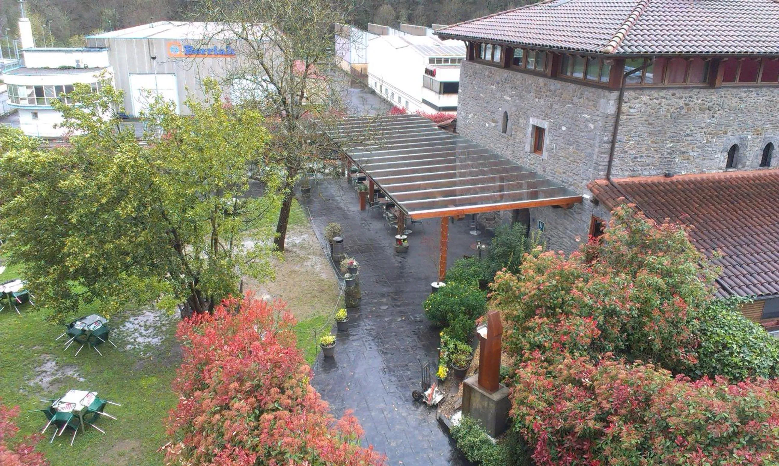 Off site in Larramendi Torrea