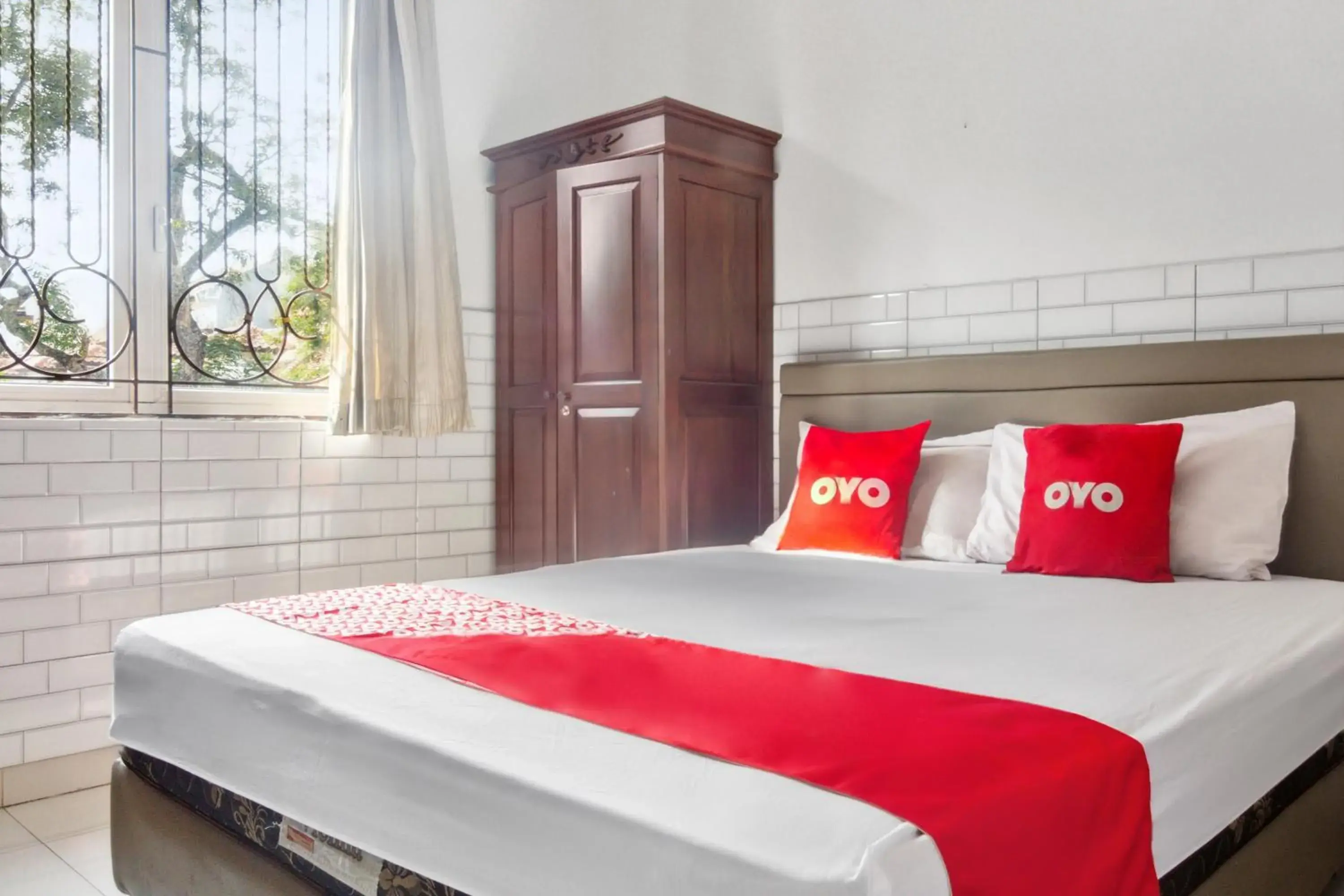 Bedroom in RedDoorz @ Permata Sari Karawaci Bedroom in RedDoorz @ Permata Sari Karawaci