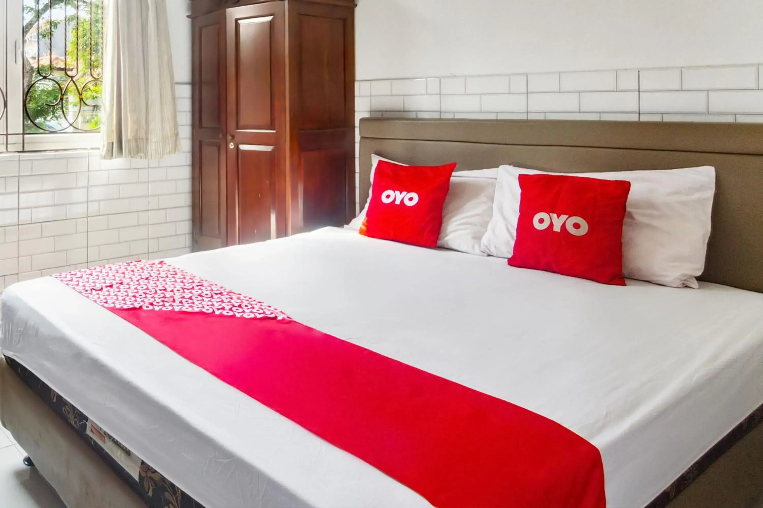 Bedroom in RedDoorz @ Permata Sari Karawaci Bedroom in RedDoorz @ Permata Sari Karawaci