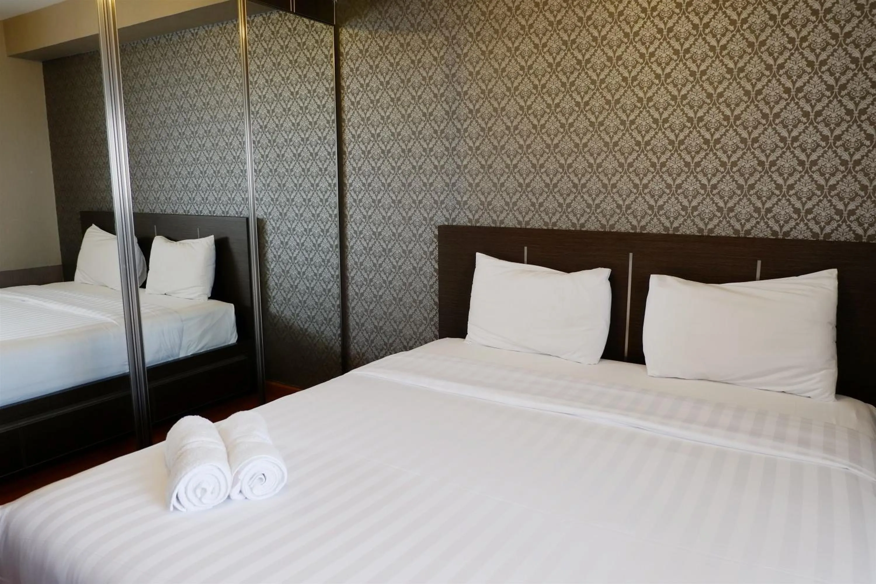 Exclusive 1BR Apartment The Wave Kuningan near Epicentrum By Travelio
