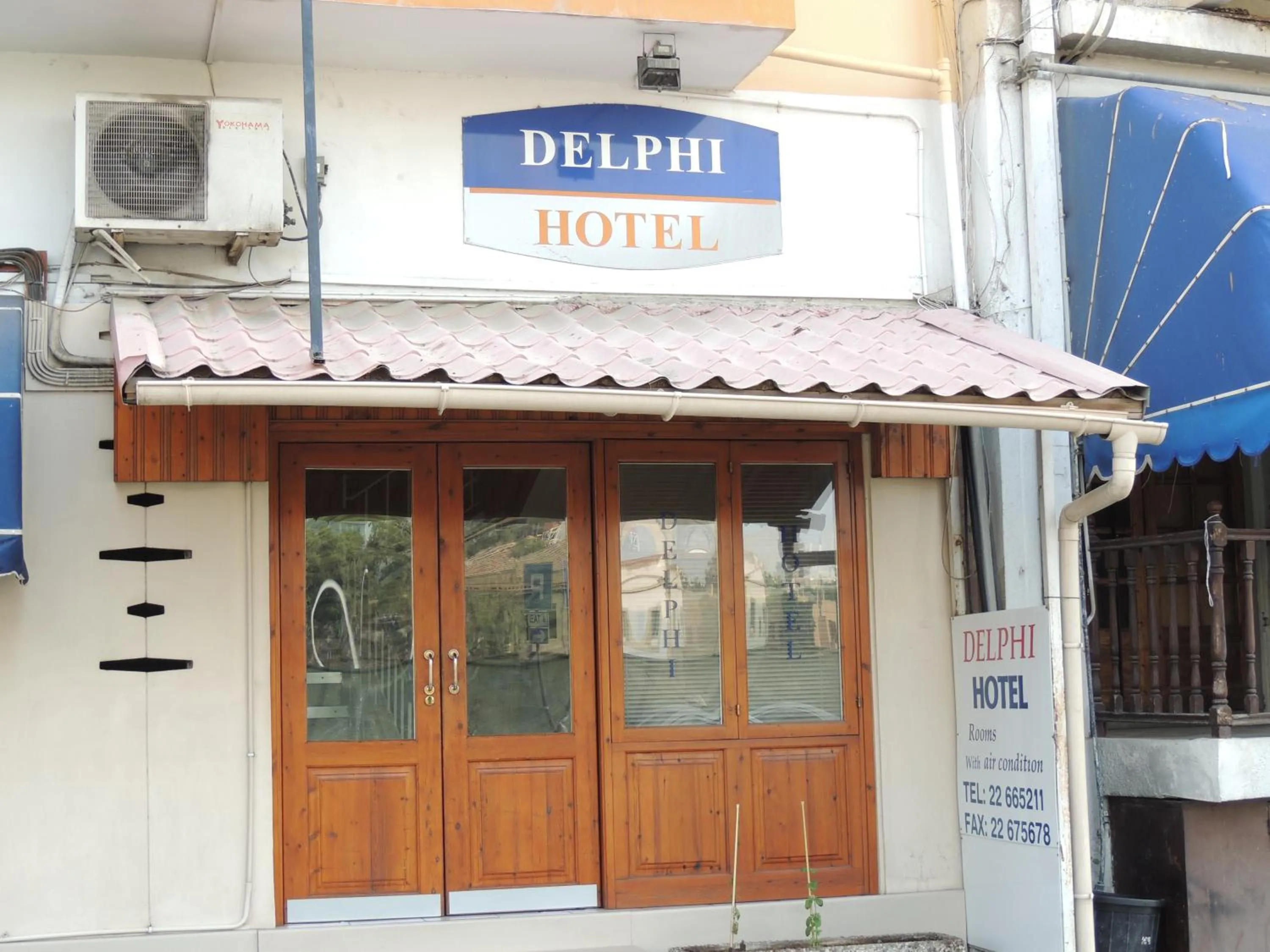 Facade/entrance in Delphi Hotel