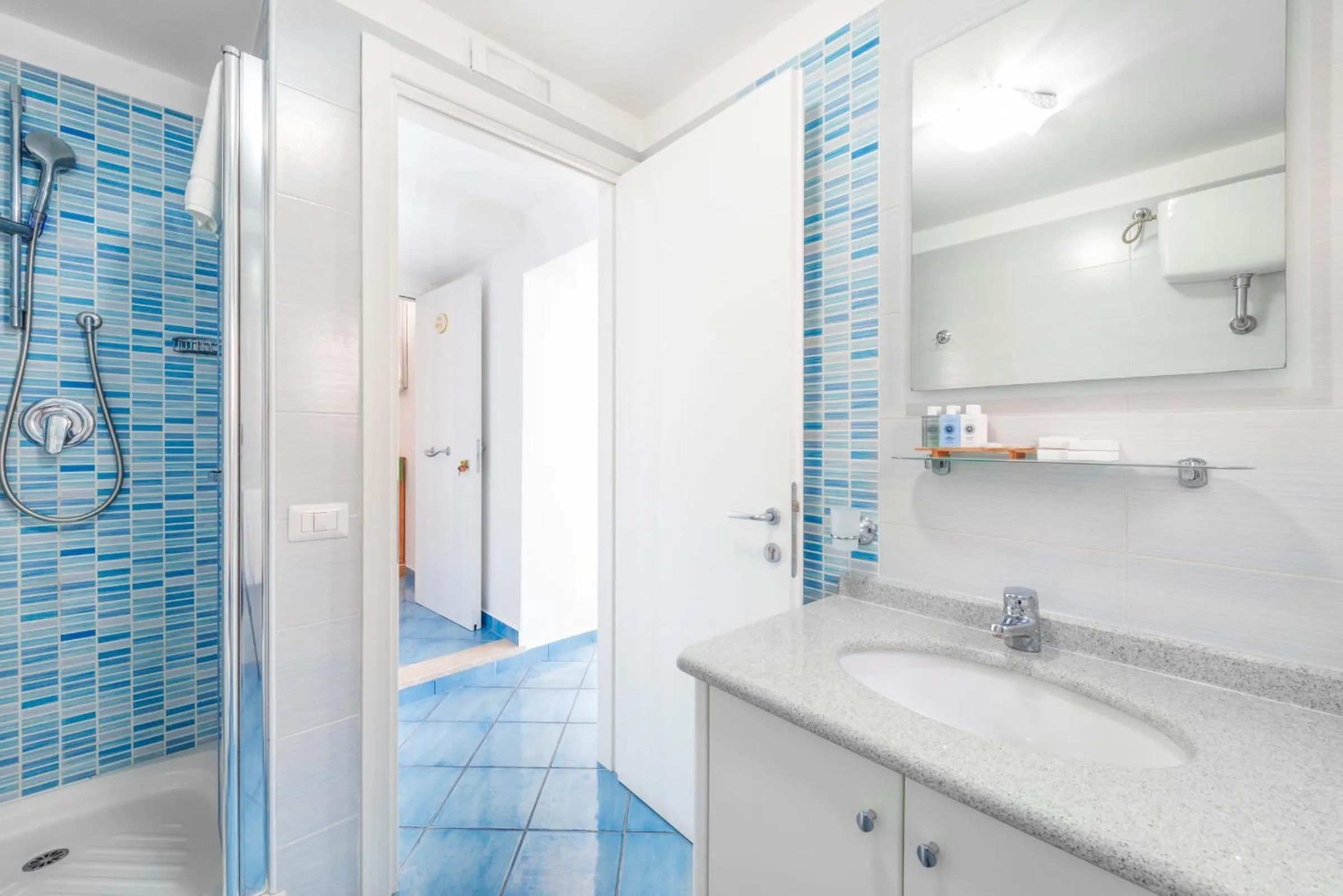 Shower in Casa Nilde