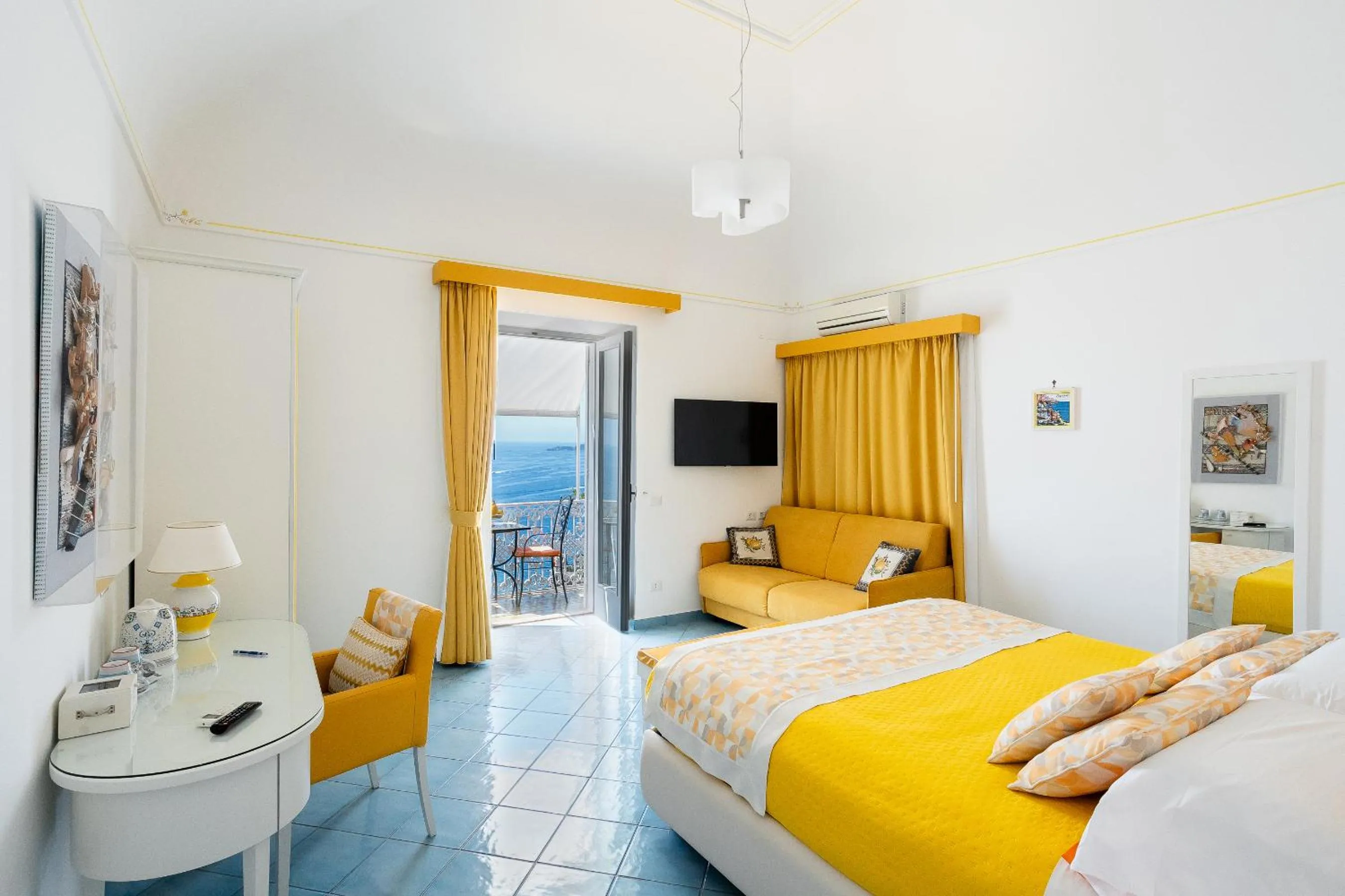 View (from property/room), Bed in Casa Nilde