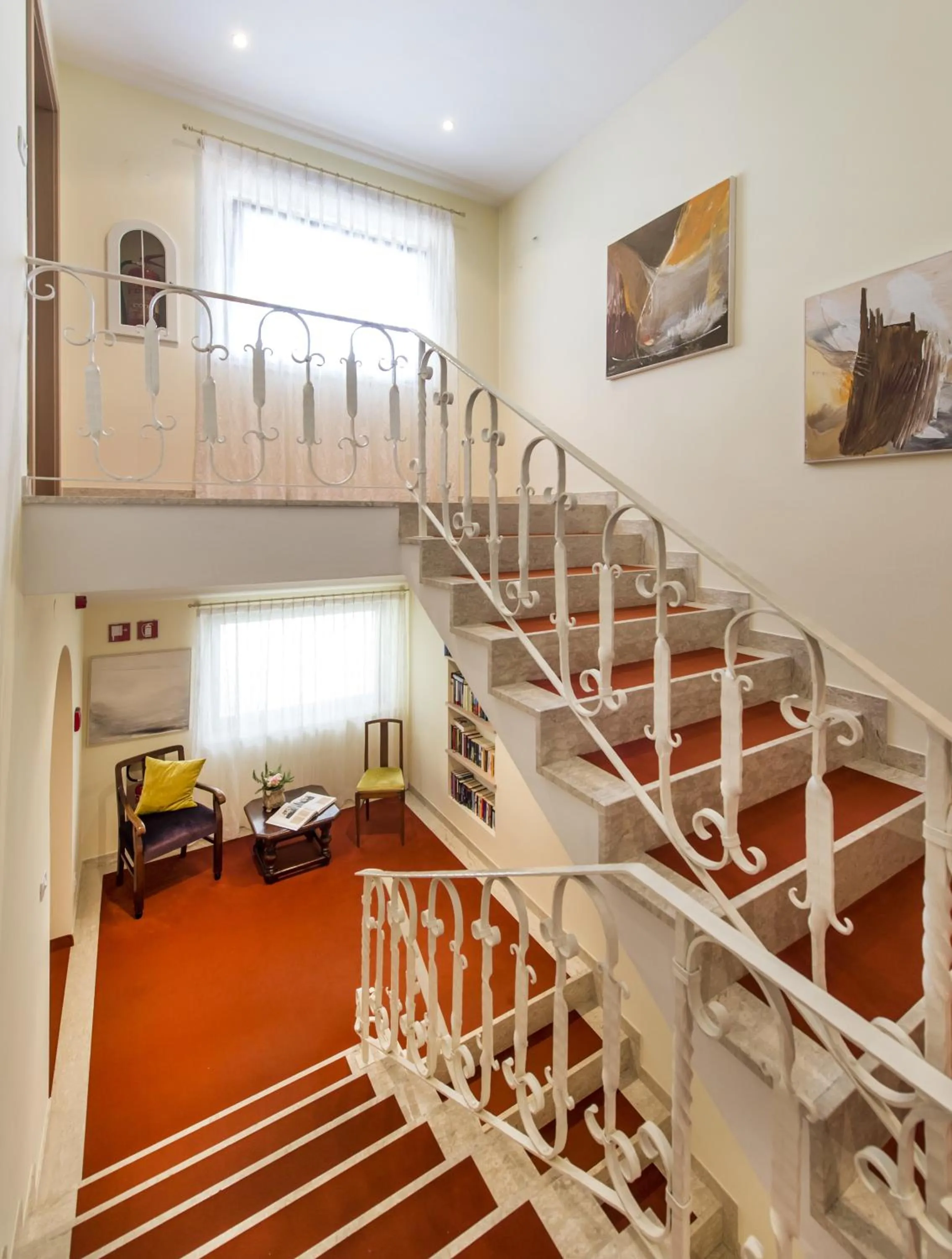 Library in Residence Mignon