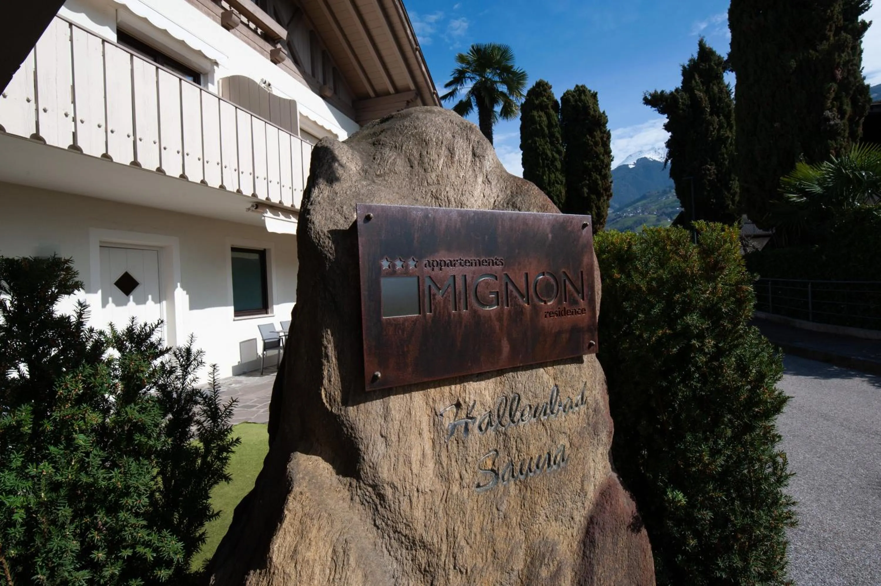 Property logo or sign in Residence Mignon