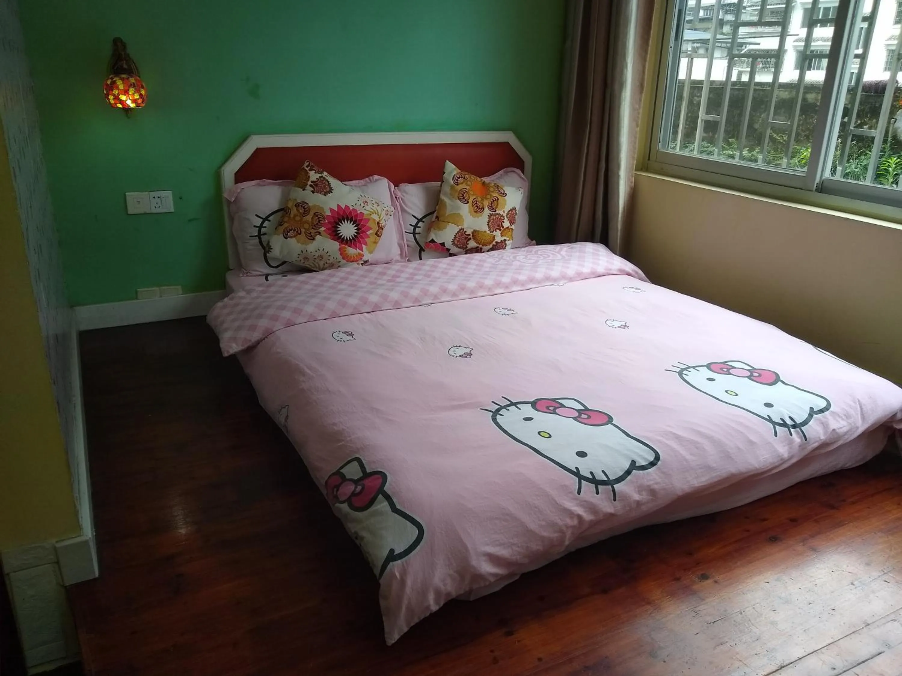 Bed in How Flowers Hostel & Party Coliving Coworking Nomad
