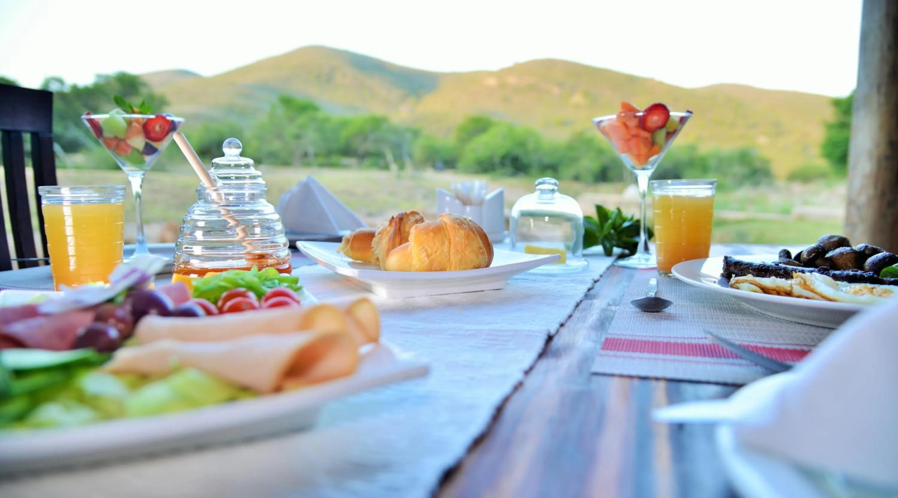 Breakfast in Garden Route Safari Camp