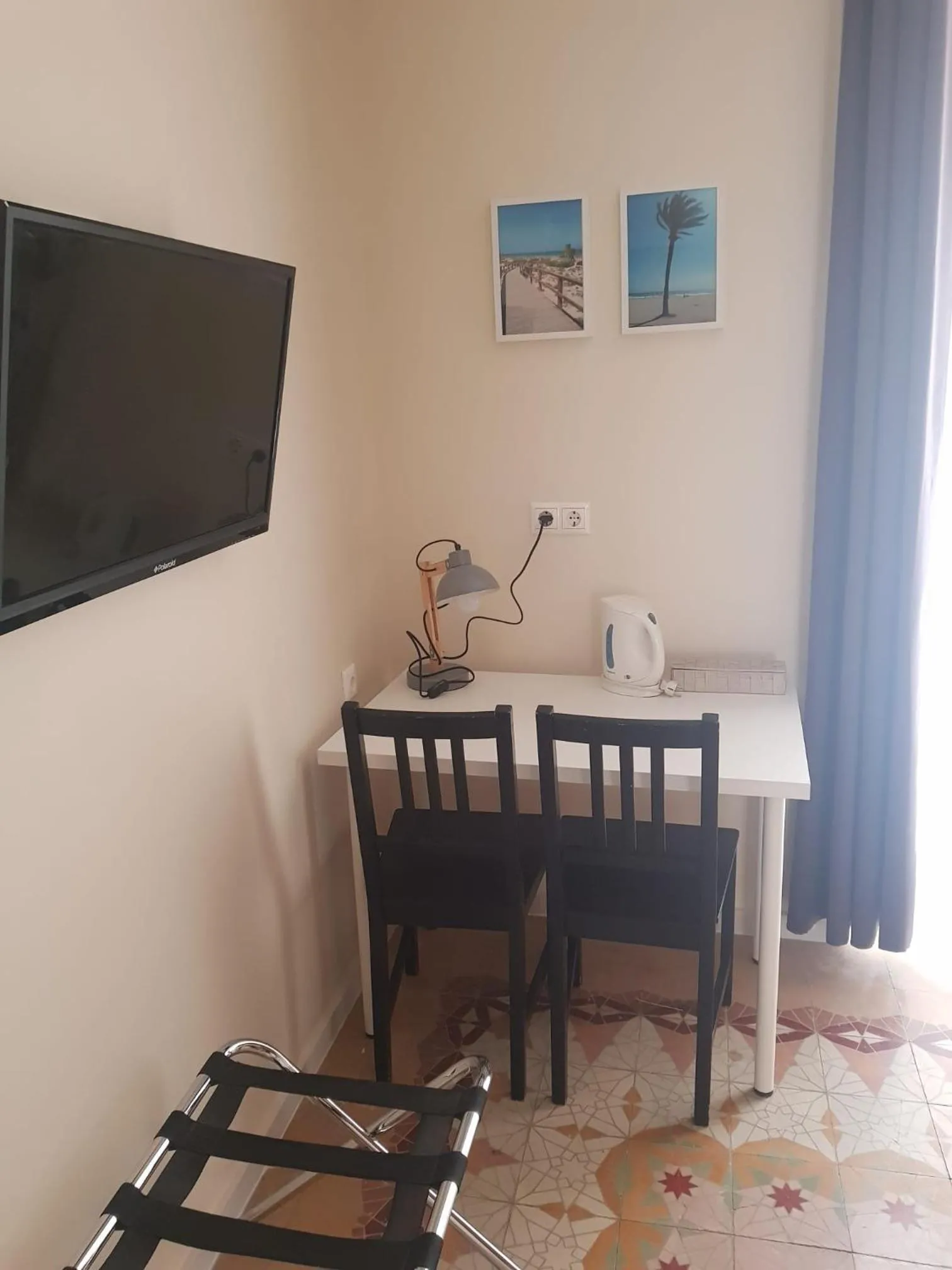 TV and multimedia in Pension Arena Alicante