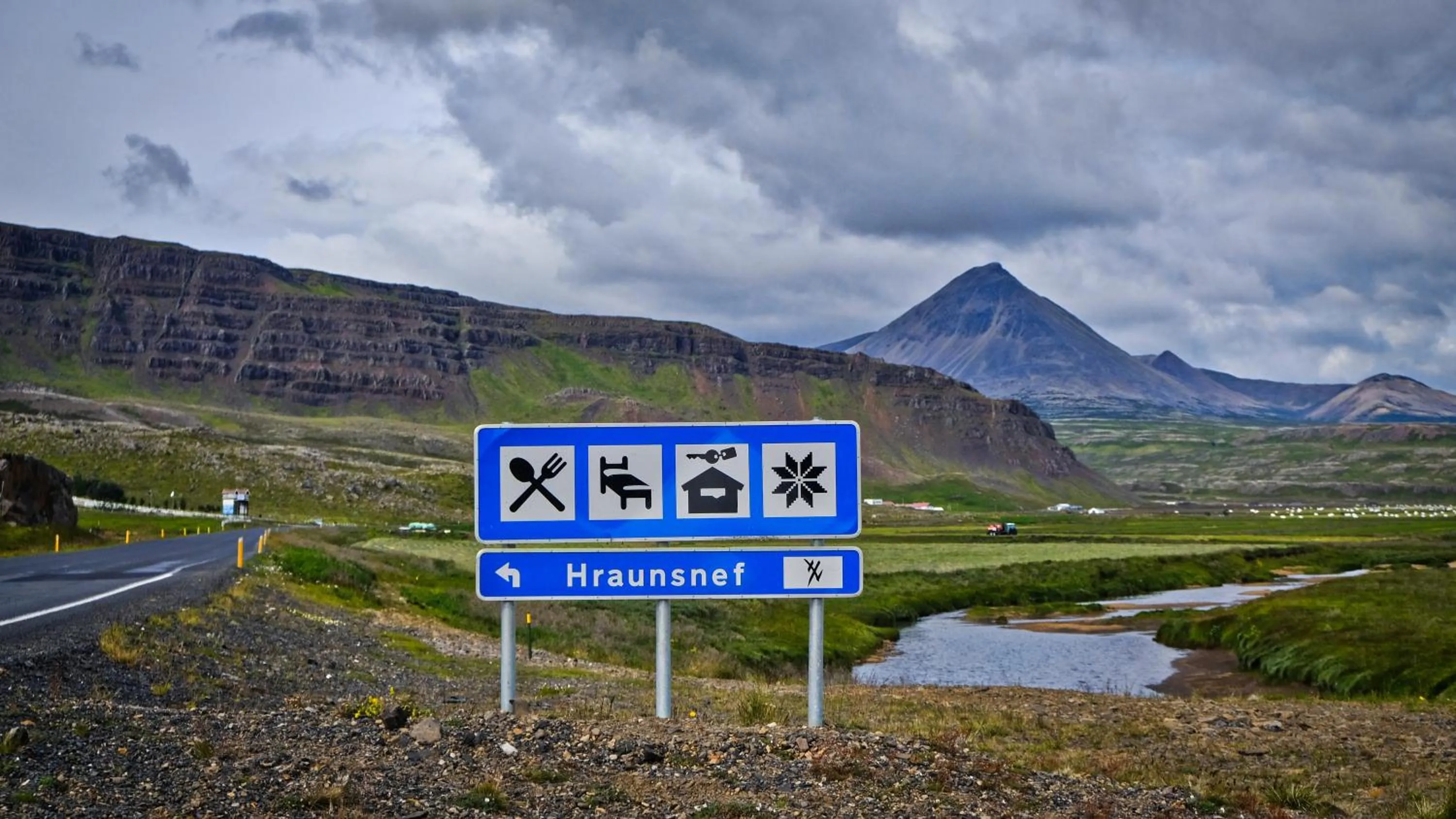 Natural landscape in Hraunsnef Country Hotel