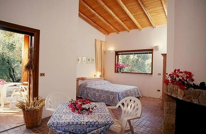Photo of the whole room, Bed in Tenuta Molino di Mare- Ecoresort