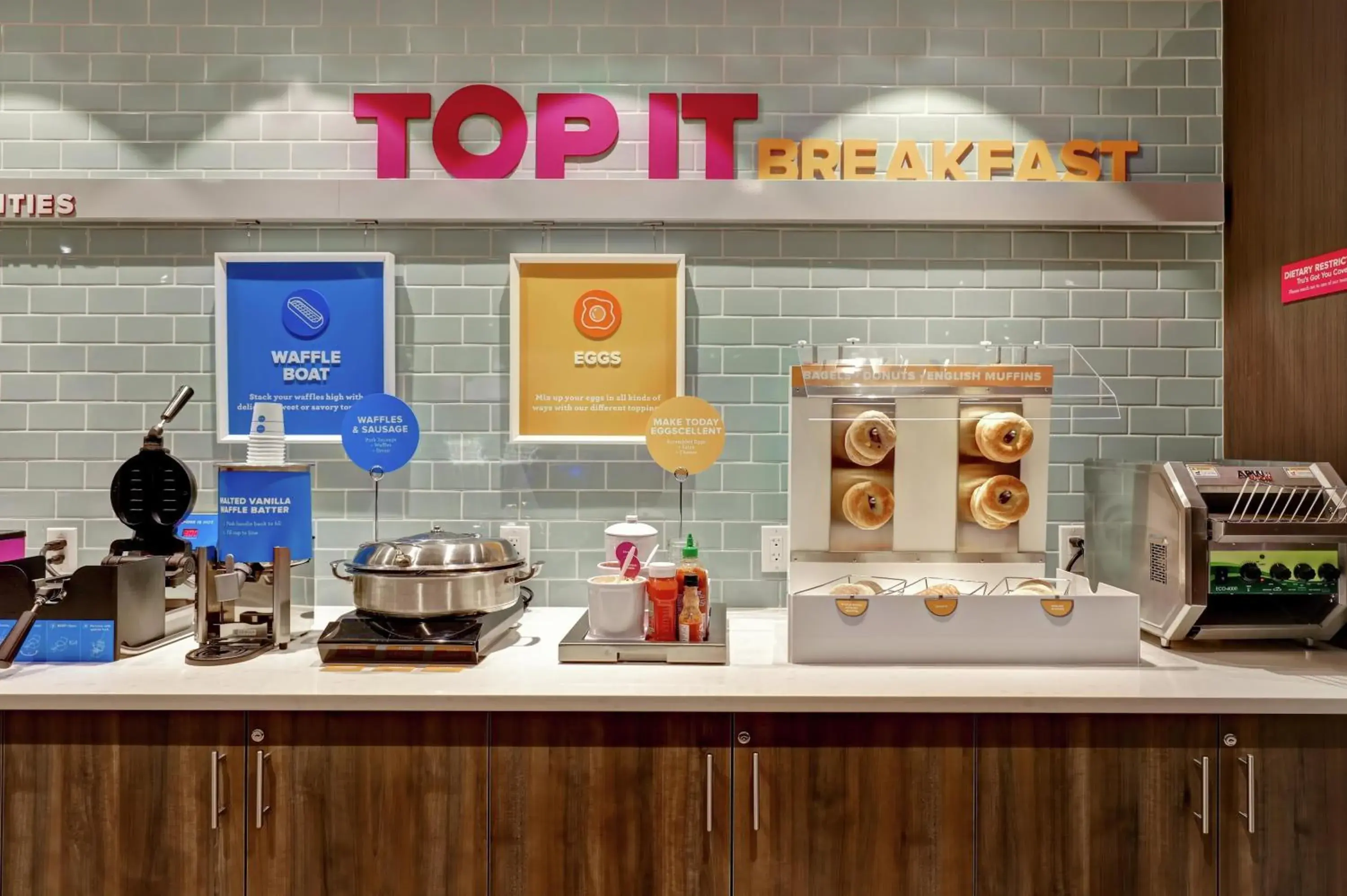 Restaurant/places to eat in Tru By Hilton Edmonton Windermere Restaurant/places to eat in Tru By Hilton Edmonton Windermere