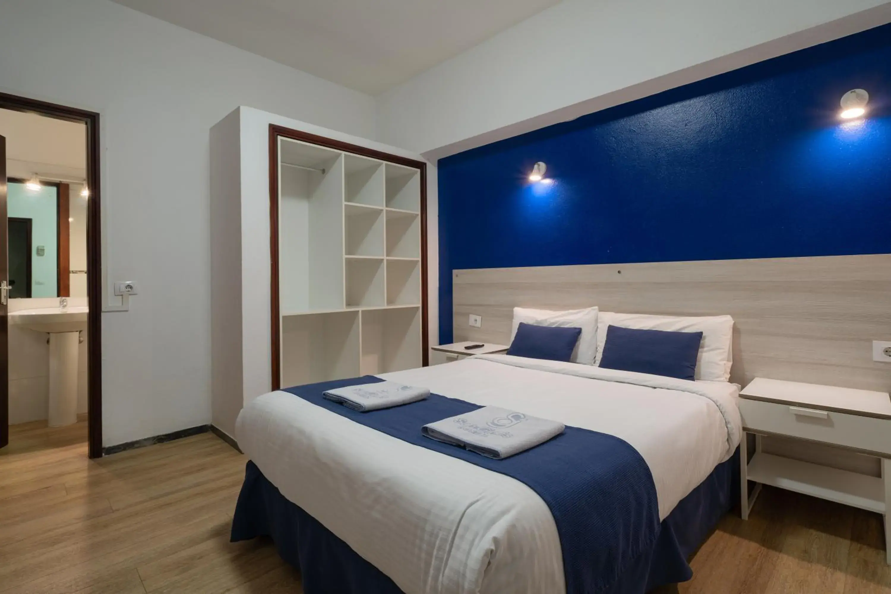 Bedroom, Bed in Hostal San Ginés Bedroom, Bed in Hostal San Ginés