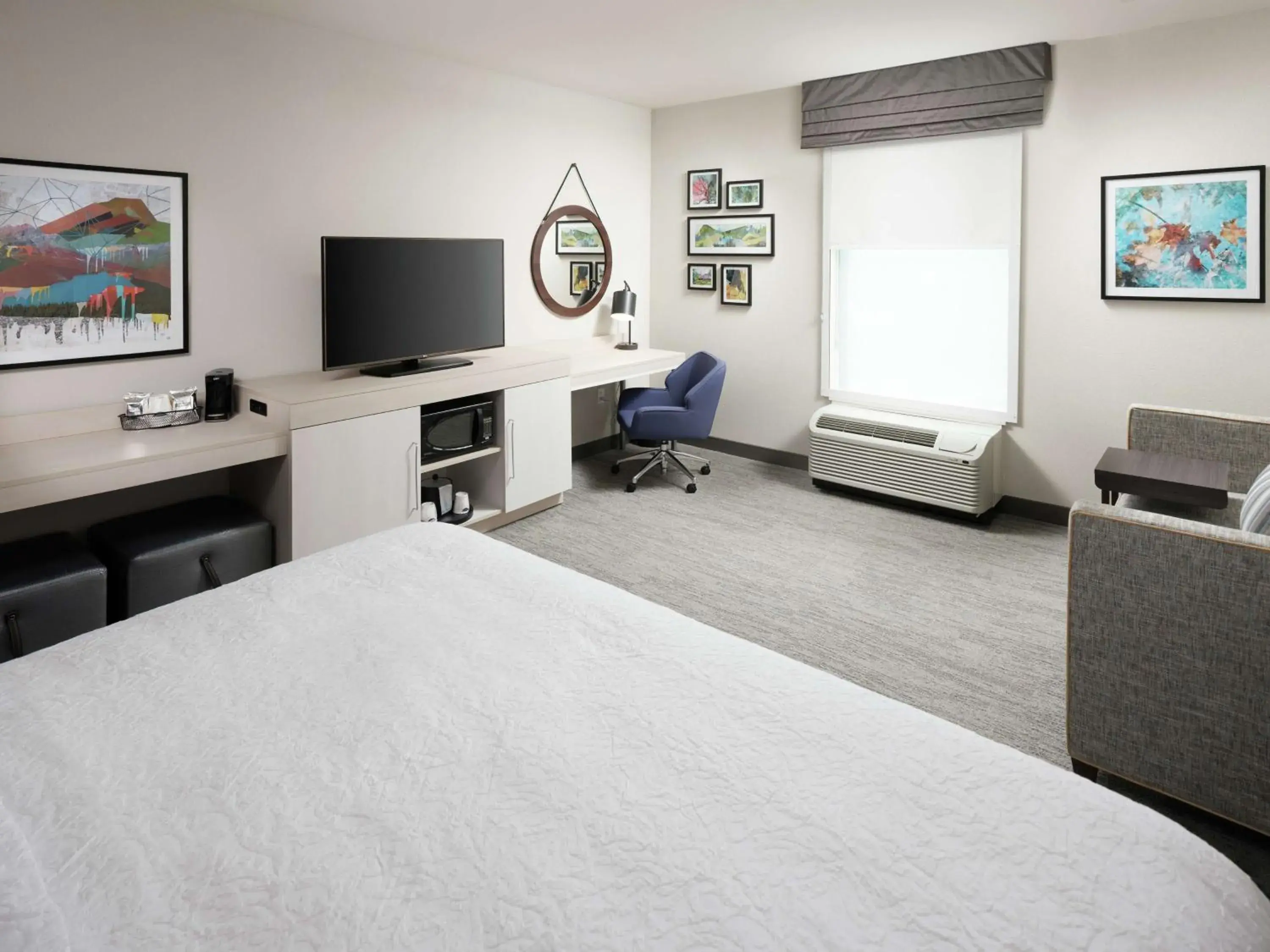 Bedroom, Bed in Hampton Inn Chattanooga East Ridge Bedroom, Bed in Hampton Inn Chattanooga East Ridge