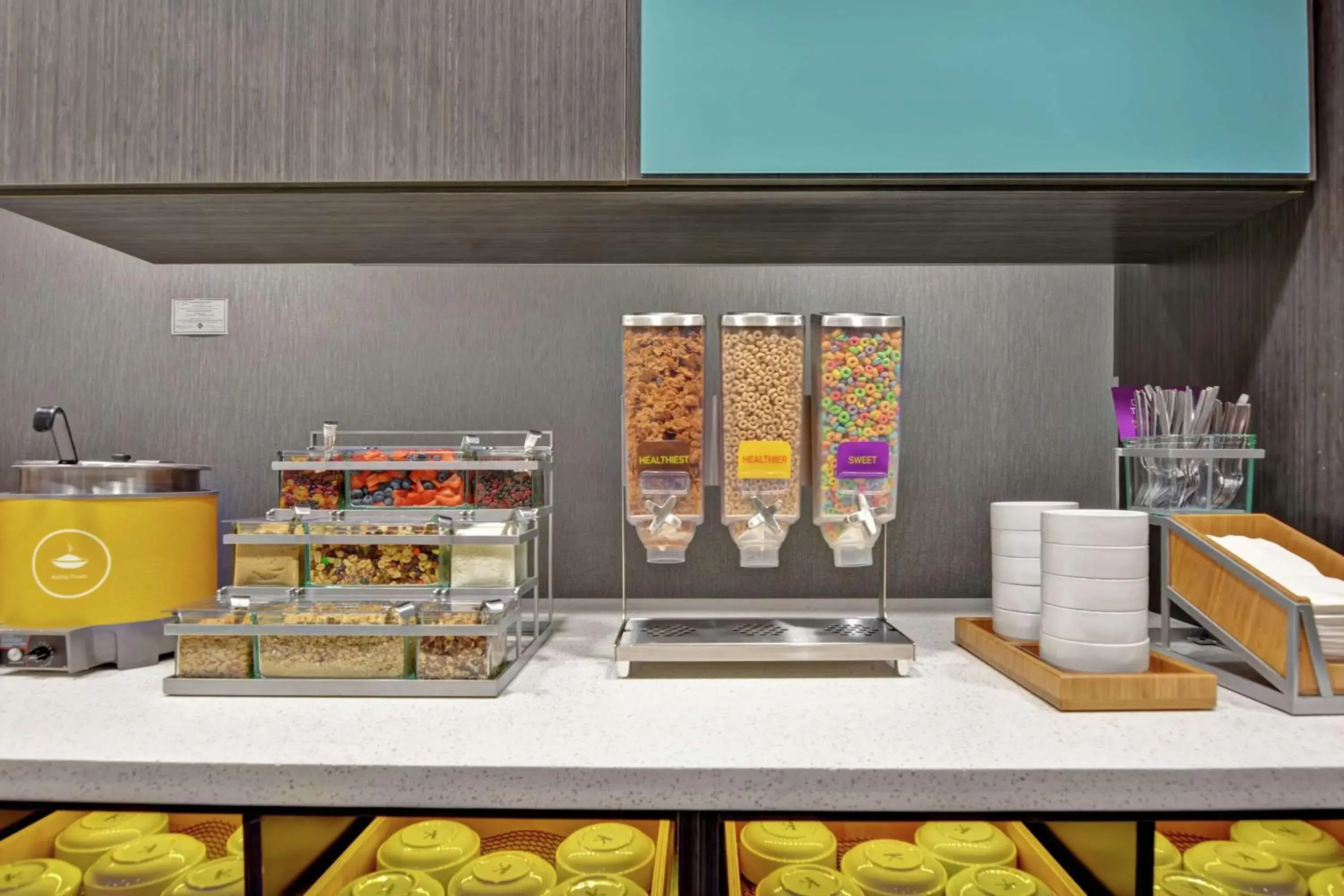 Breakfast in Home2 Suites By Hilton Springdale Breakfast in Home2 Suites By Hilton Springdale