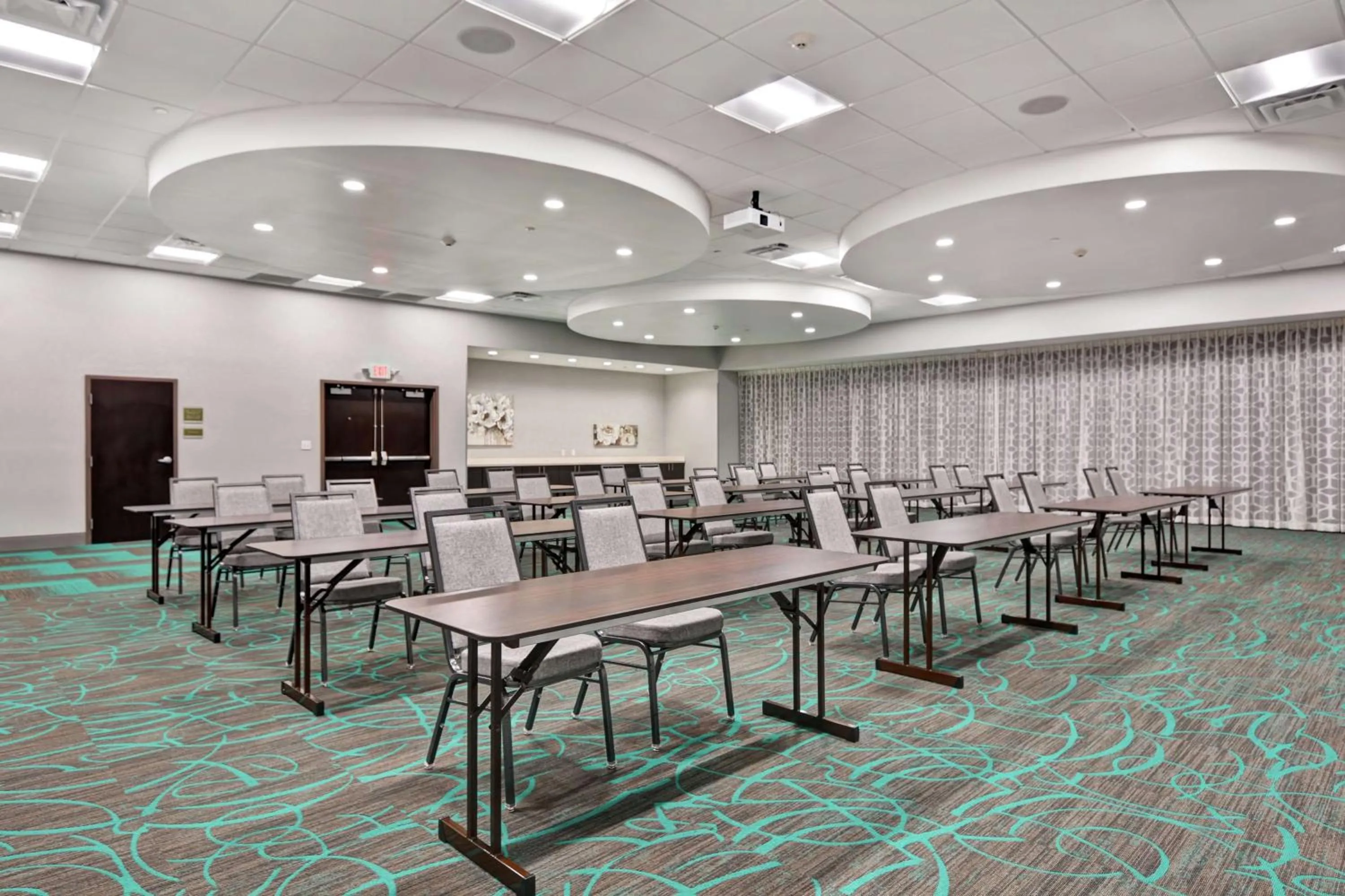 Meeting/conference room in Home2 Suites By Hilton Springdale