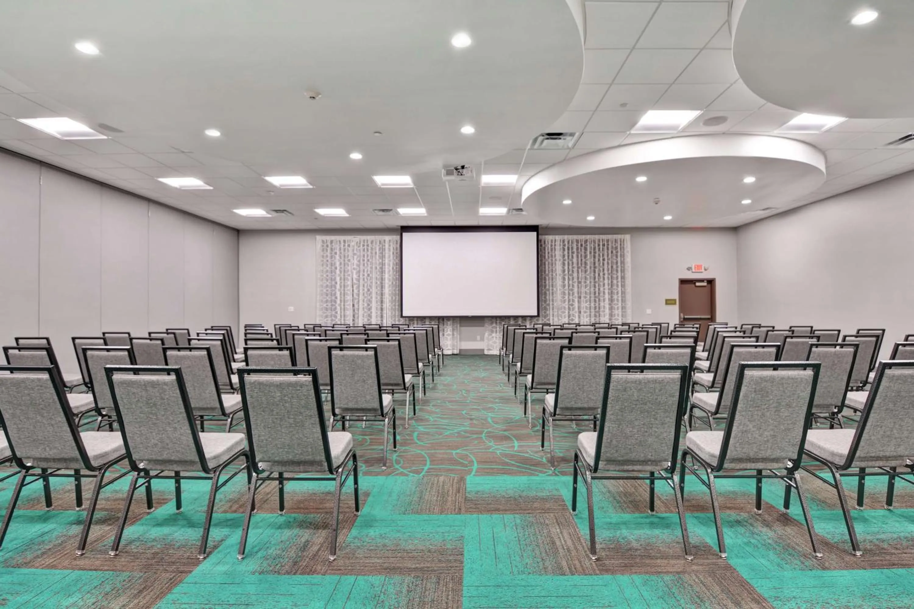 Meeting/conference room in Home2 Suites By Hilton Springdale