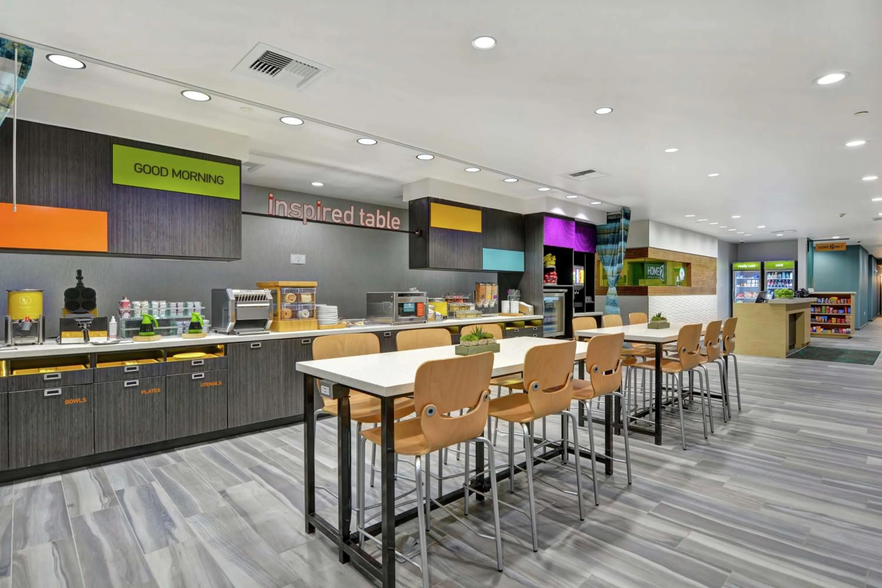 Breakfast in Home2 Suites By Hilton Springdale