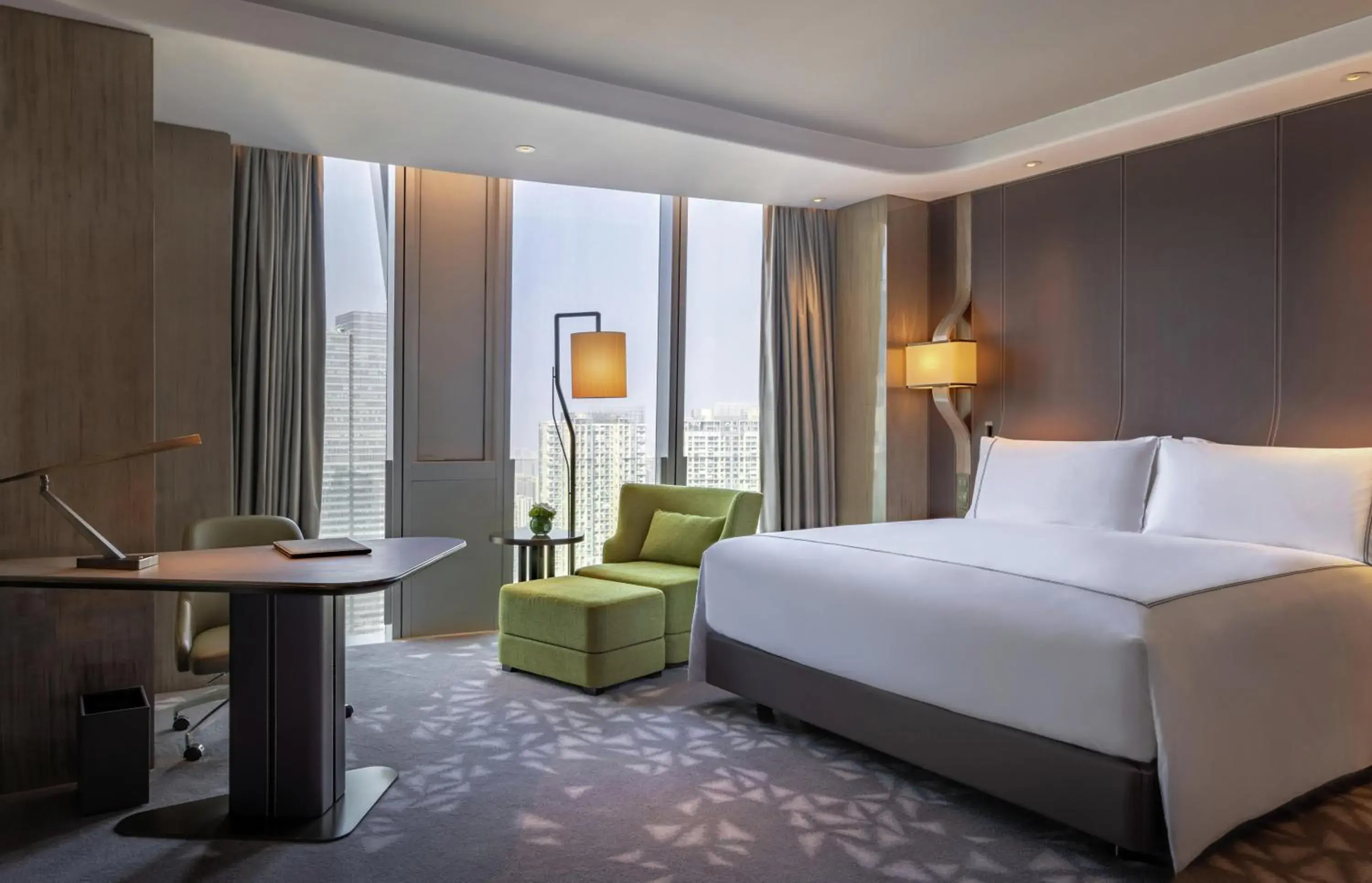 Premium King Room in Conrad Hangzhou Premium King Room in Conrad Hangzhou