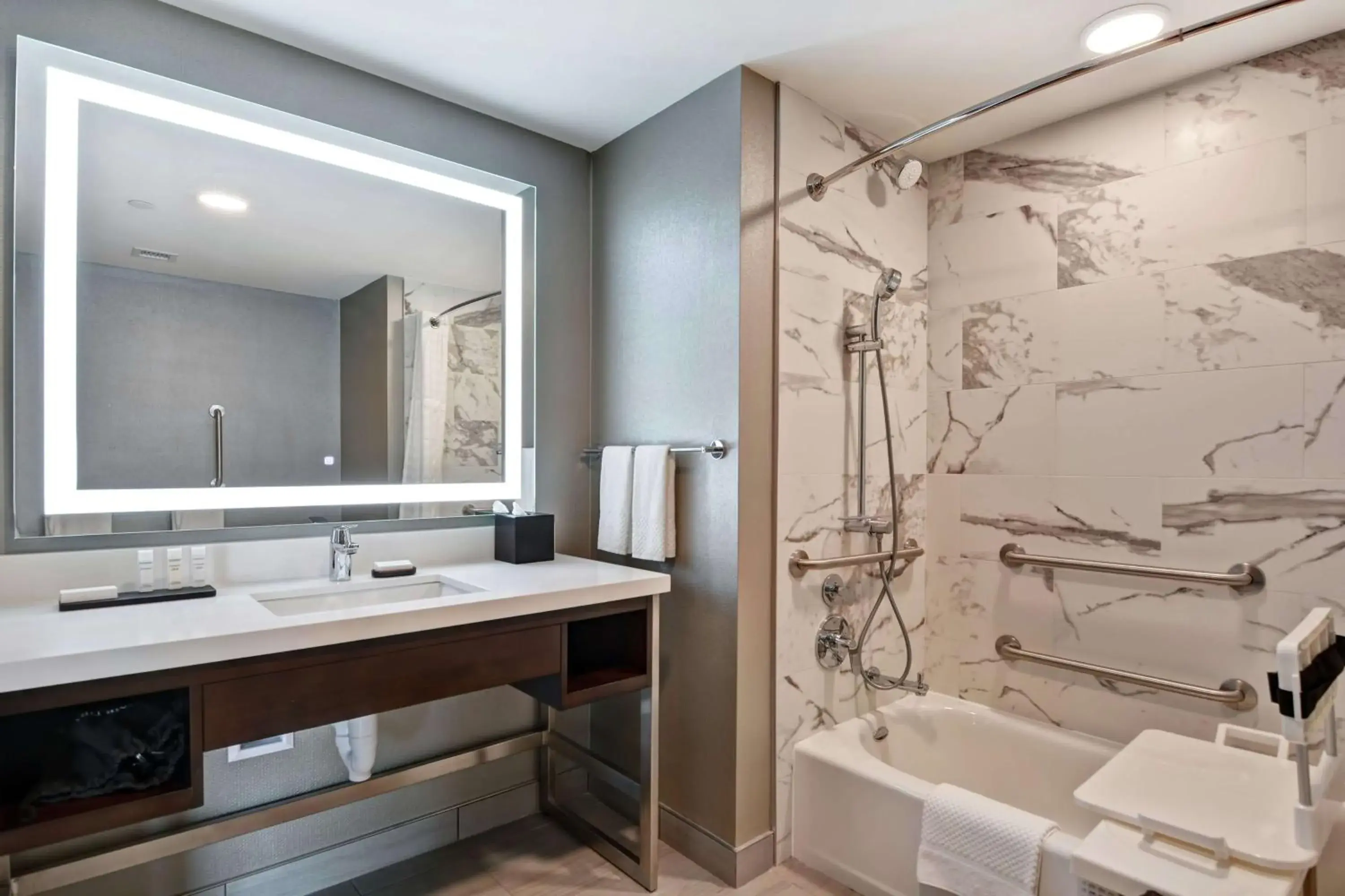 Bathroom in Embassy Suites By Hilton Plainfield Indianapolis Airport Bathroom in Embassy Suites By Hilton Plainfield Indianapolis Airport