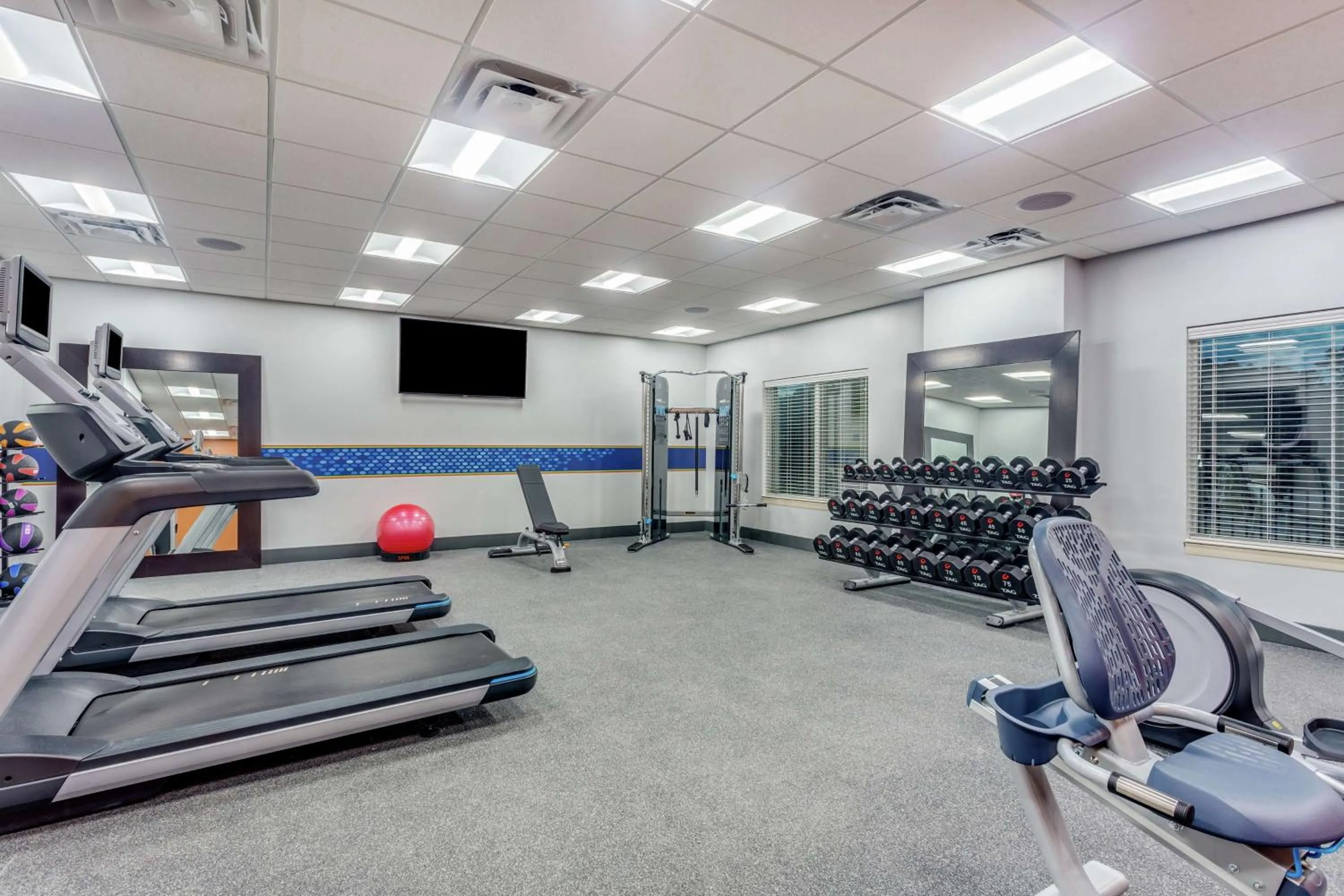 Fitness centre/facilities in Hampton Inn & Suites Saraland Mobile